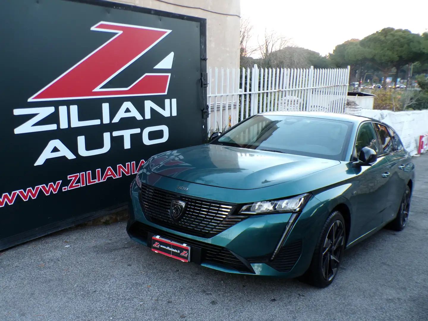 Peugeot 308 SW 1.6 hybrid phev 180cv e-eat8 FULL OPTIONAL Vert - 1