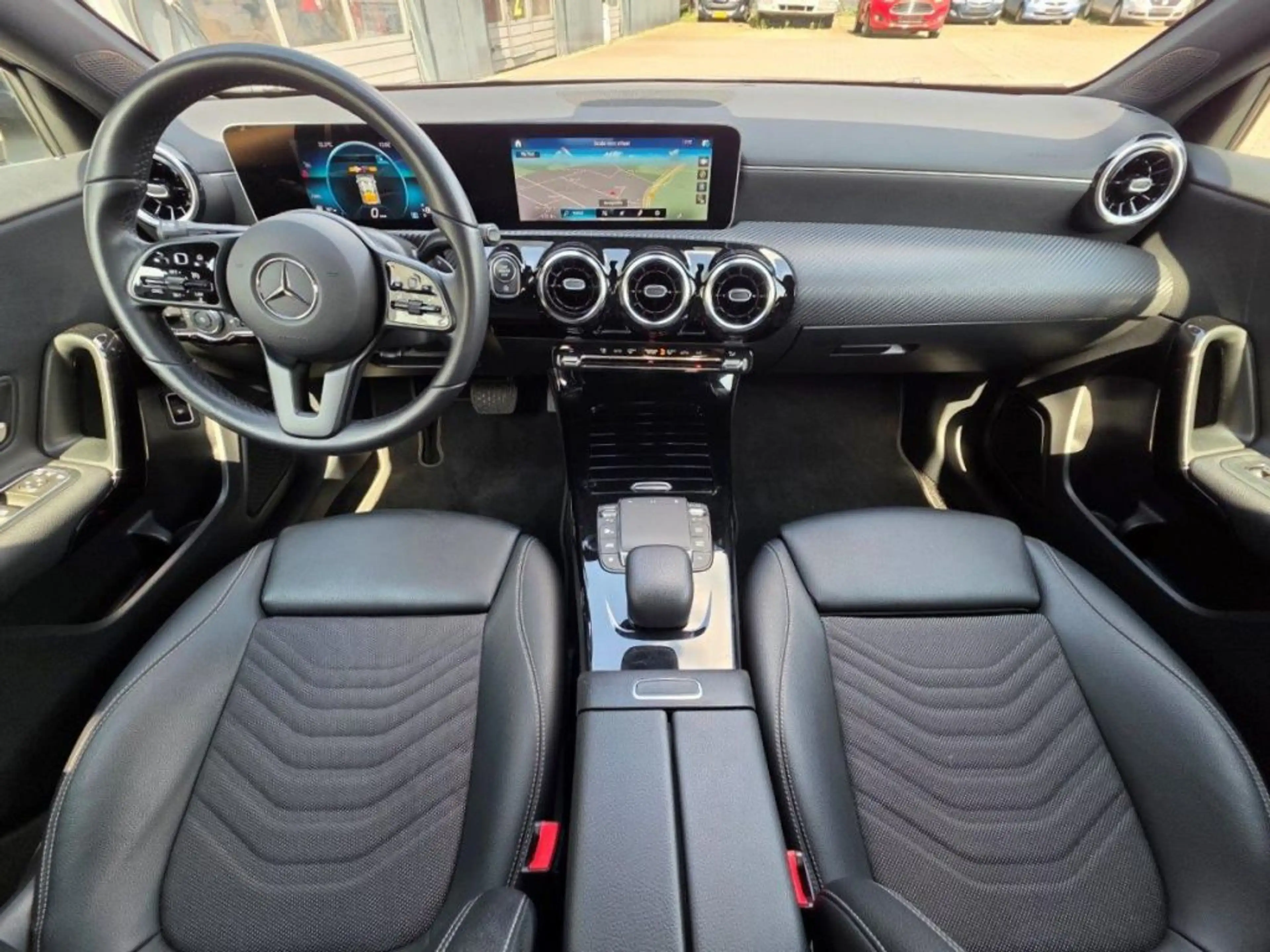 Mercedes-Benz A 180 d 7G-DCT Style — photo 11