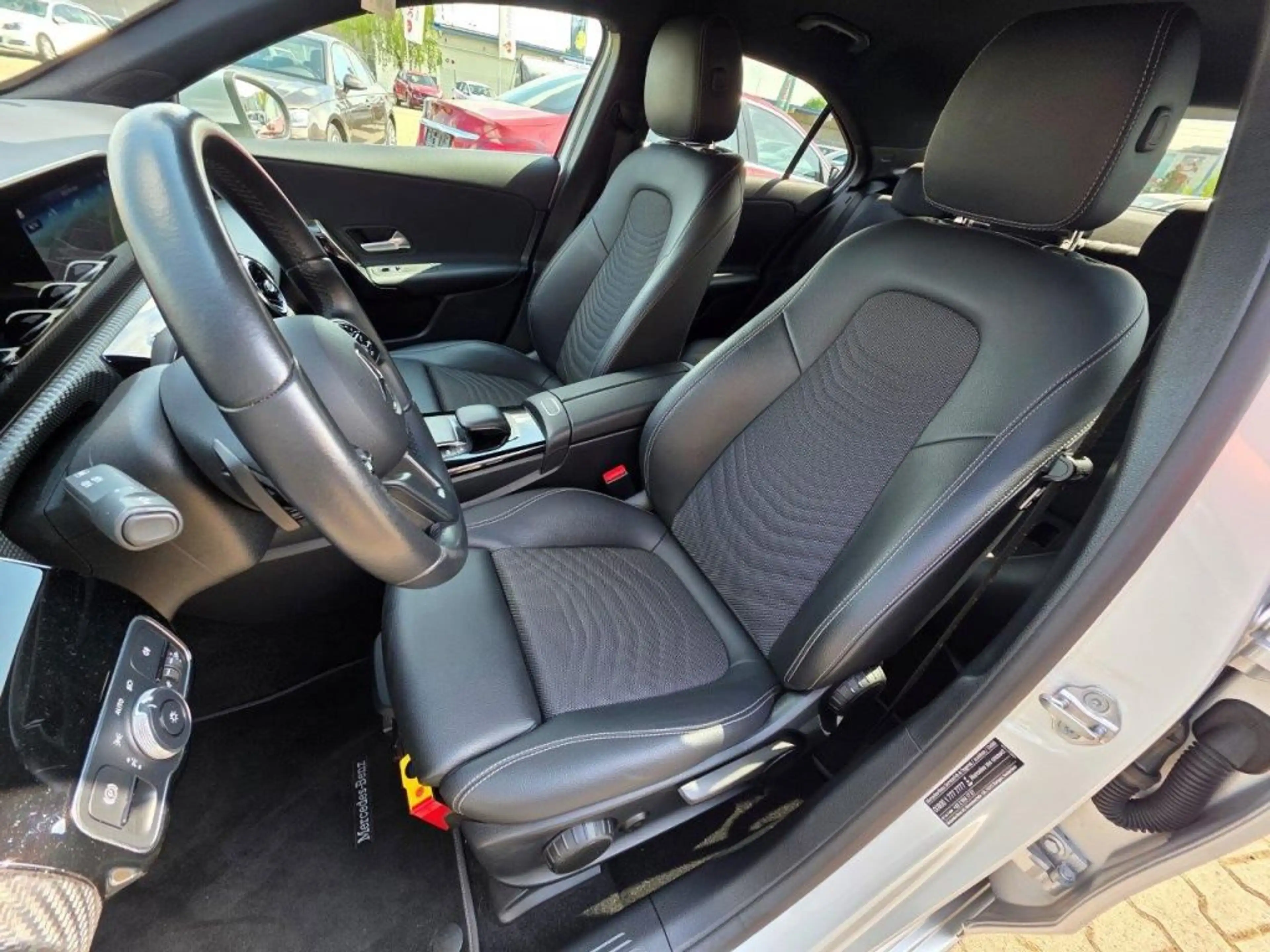 Mercedes-Benz A 180 d 7G-DCT Style — photo 15