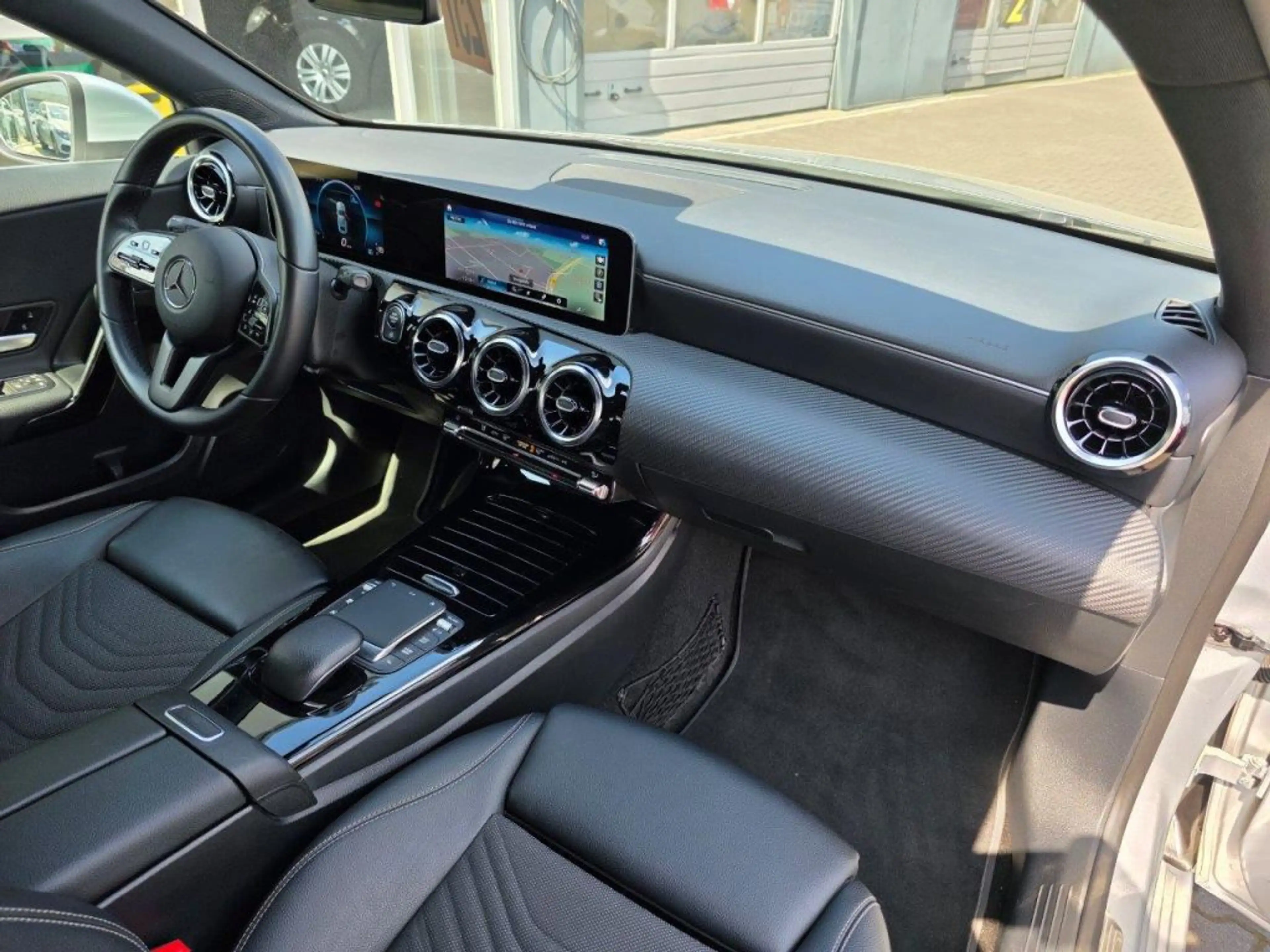 Mercedes-Benz A 180 d 7G-DCT Style — photo 9