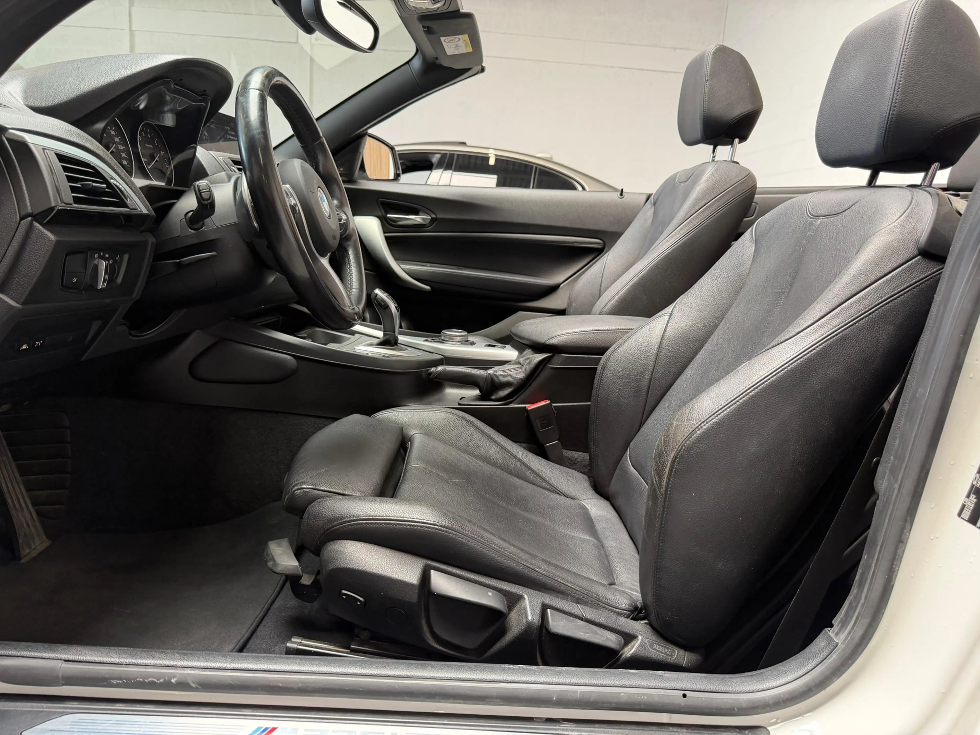 BMW 235 2-serie Cabrio M235i - AUTOMAAT - PARELMOER WIT - — photo 4