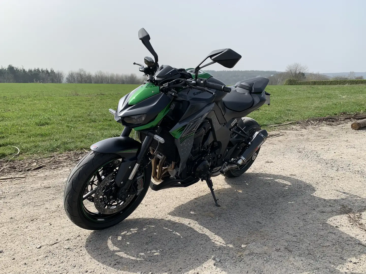 Kawasaki Z 1000 Z 1000 r édition - sorties Scorpion - 2