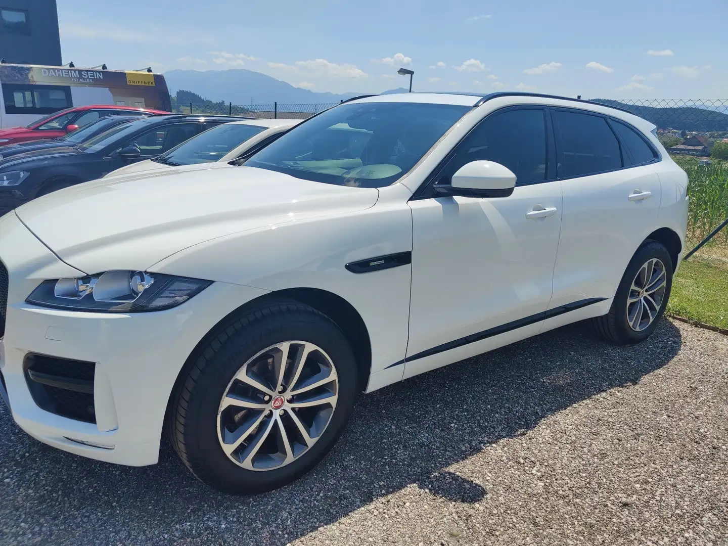 Jaguar F-Pace 20d AWD R-Sport Aut. - 2