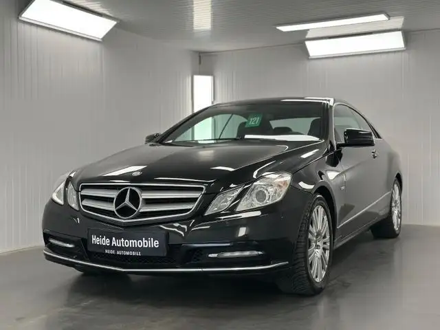 Mercedes-Benz E 200 Coupé AVANTGARDE  AUTOMATIK KAMERA