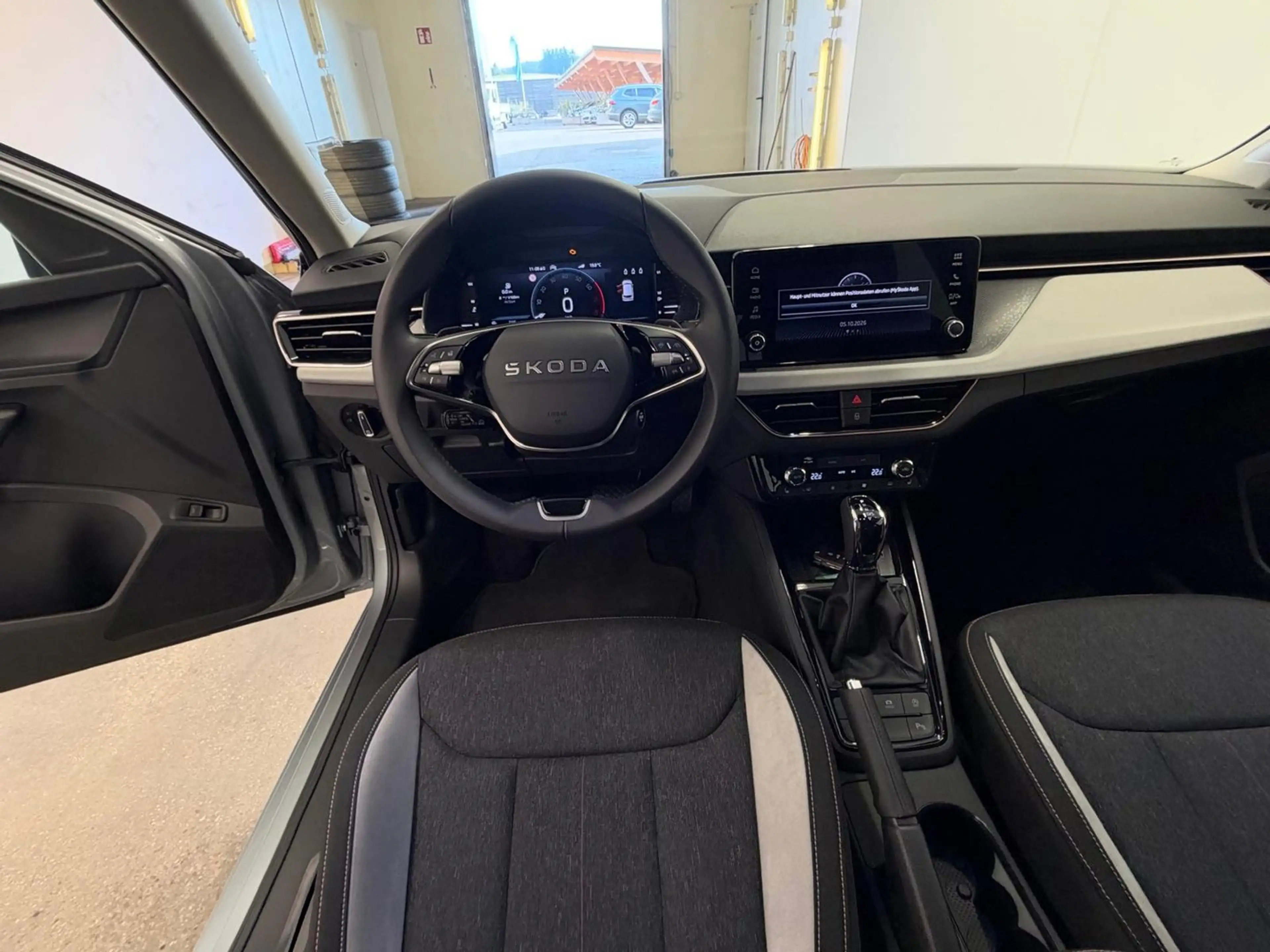 Skoda Kamiq Selection TSI DSG — photo 10