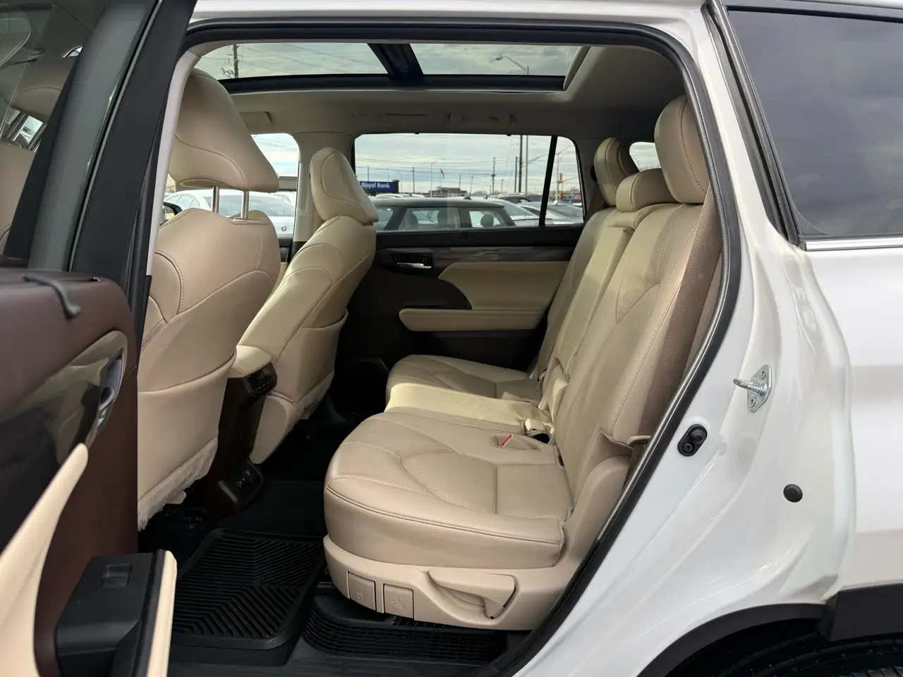 Toyota Highlander снимка Toyota Highlander