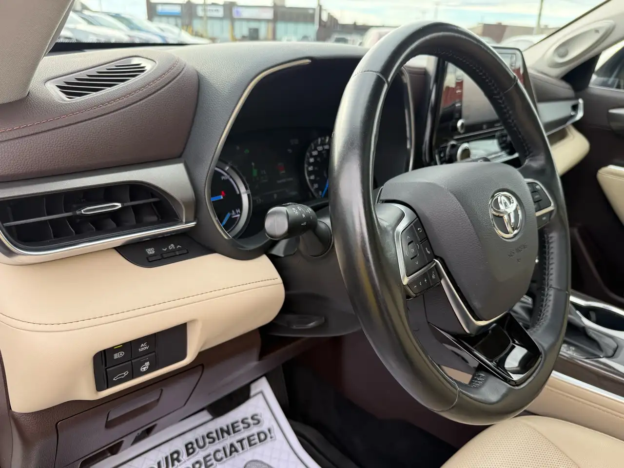 Toyota Highlander снимка Toyota Highlander