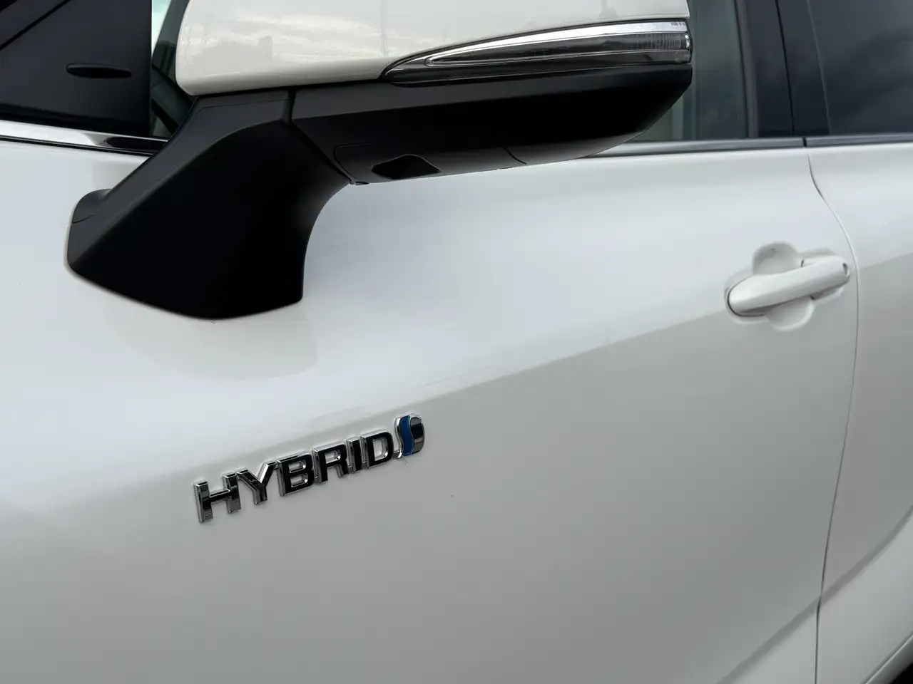 Toyota Highlander снимка Toyota Highlander