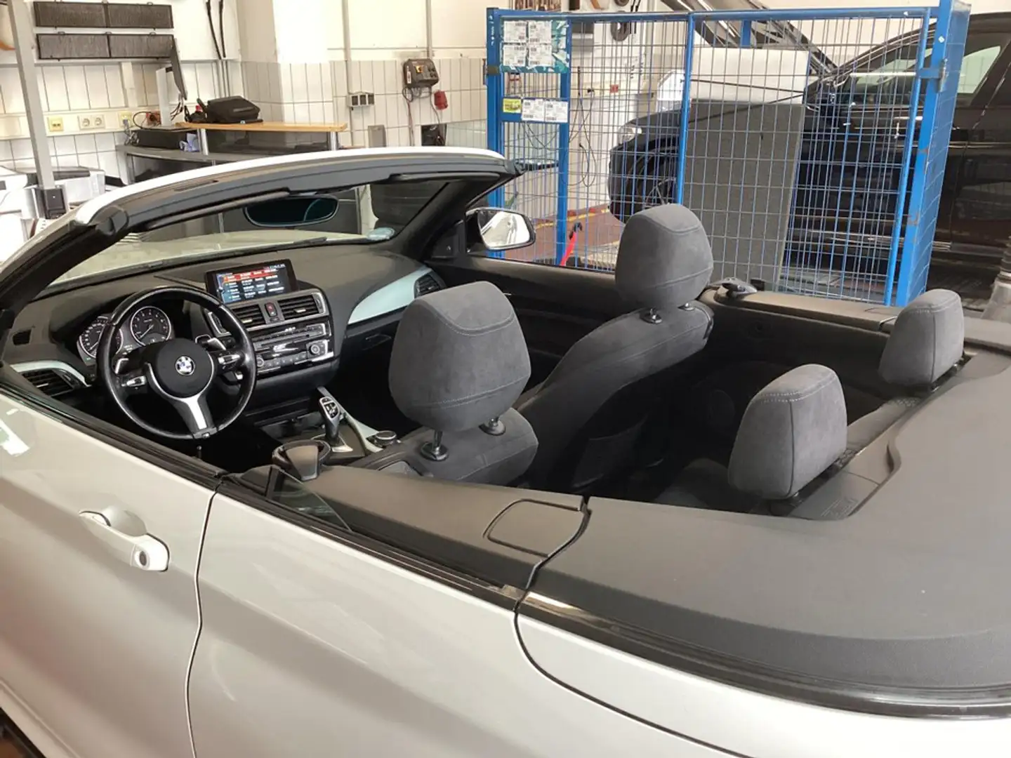 BMW 240 M240i Cabrio Innovationsp. + GARANTIE Белый - 1