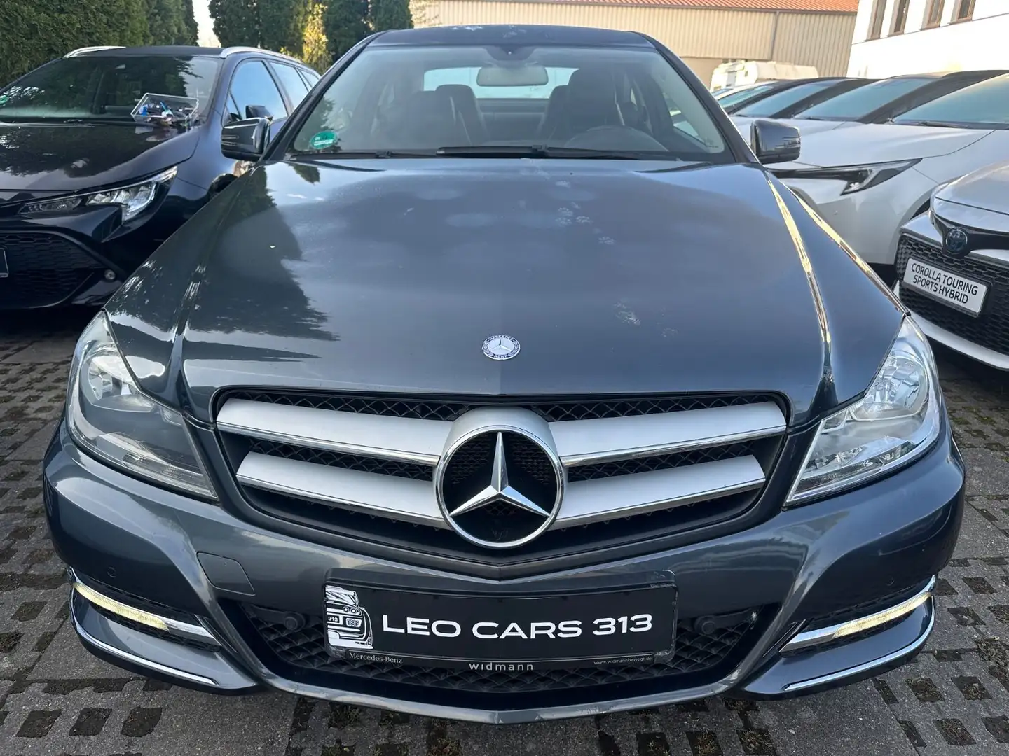 Mercedes-Benz C 180 Coupé Automatik Grau - 2