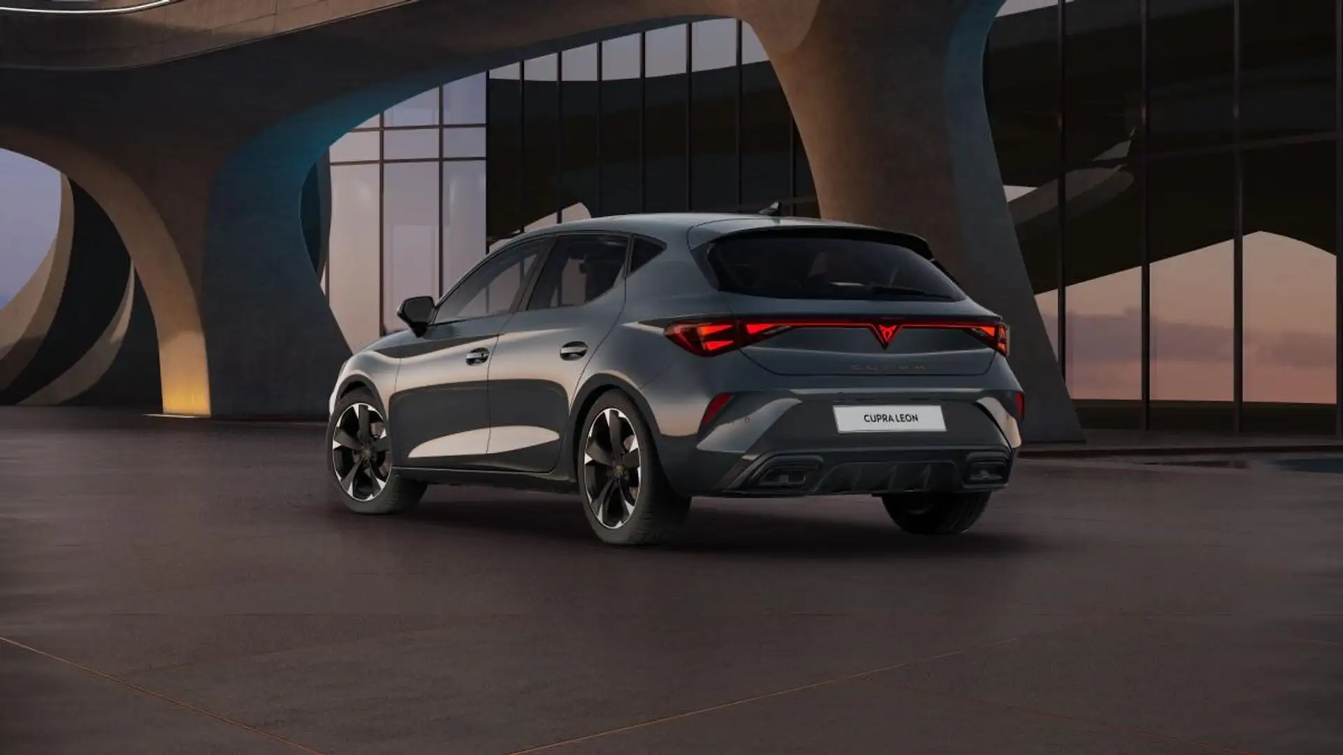 CUPRA Leon 1.5 eTSI 150 PS 7-Gang-DSG Blau - 2