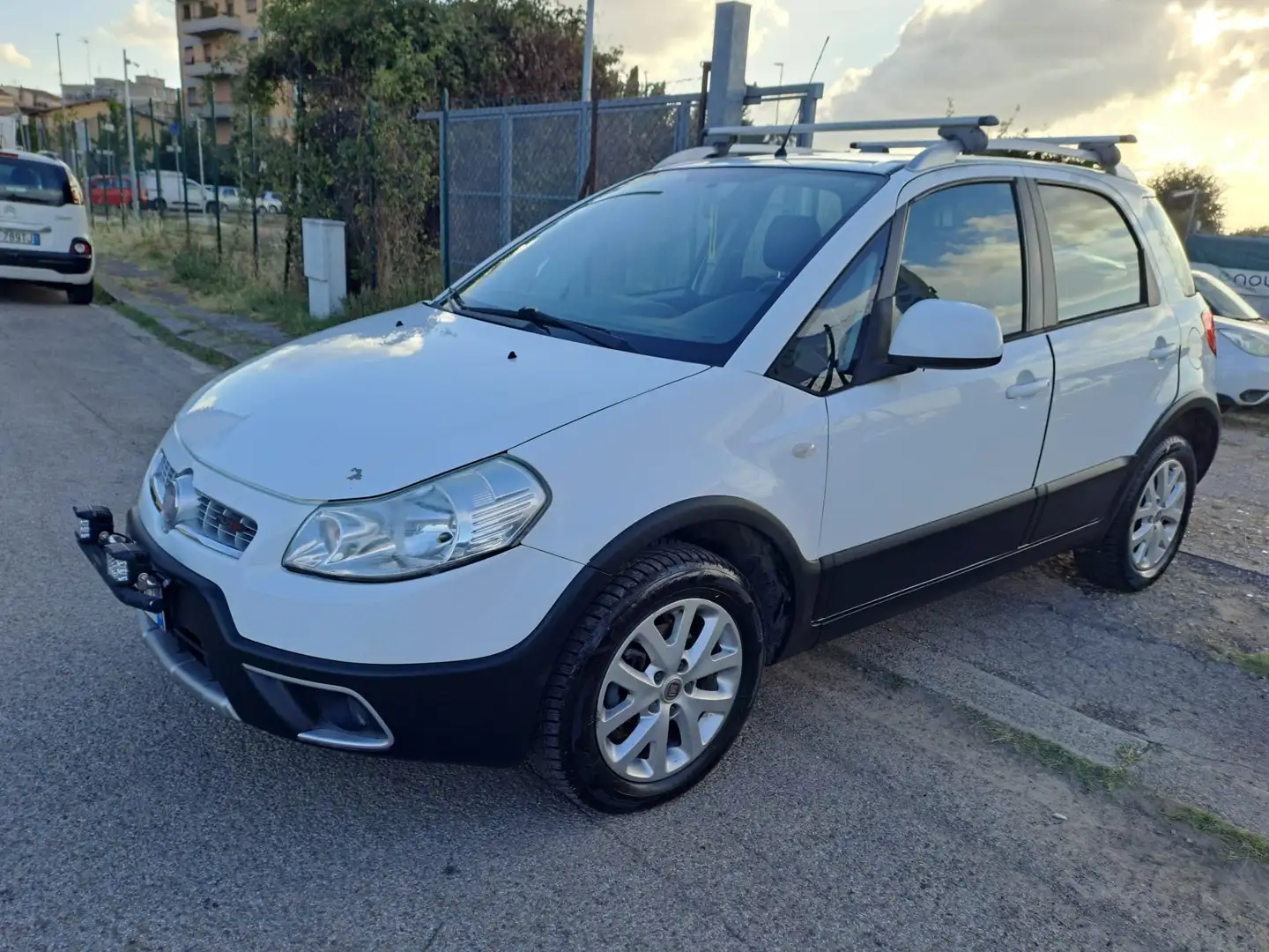 Fiat Sedici 2.0 mjt Dynamic 4x4 Beyaz - 1