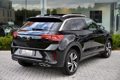 Volkswagen T-Roc 1.5 TSI DSG R-Line -PANO-TREKHAAK-IQ.LIGHT-DIG.DSH