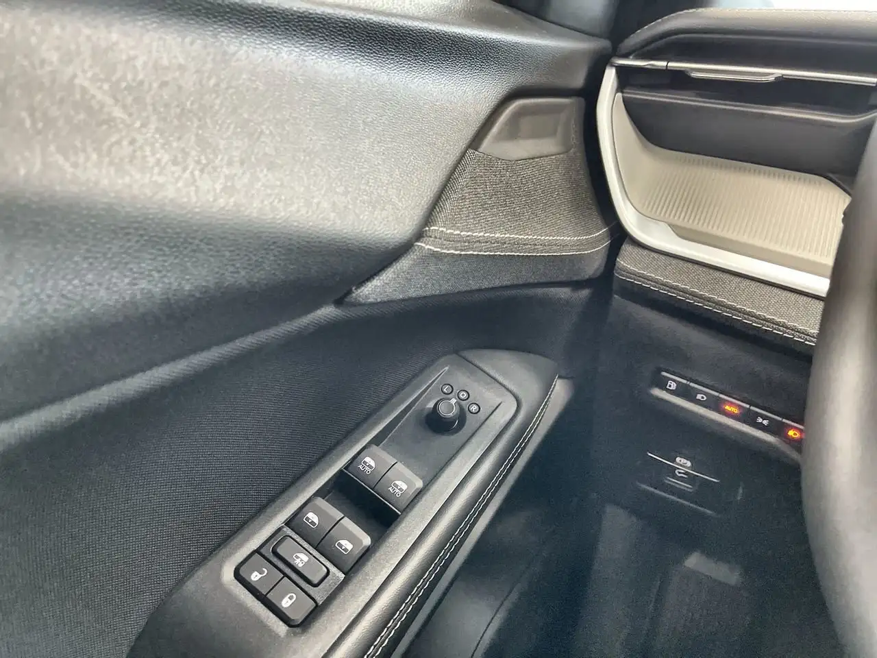 Jeep Cherokee снимка Jeep Cherokee