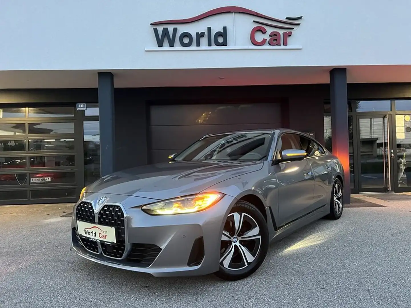 BMW 420 d xDrive Gran Coupe Aut.Schiebedach/Sportsitze Grau - 2