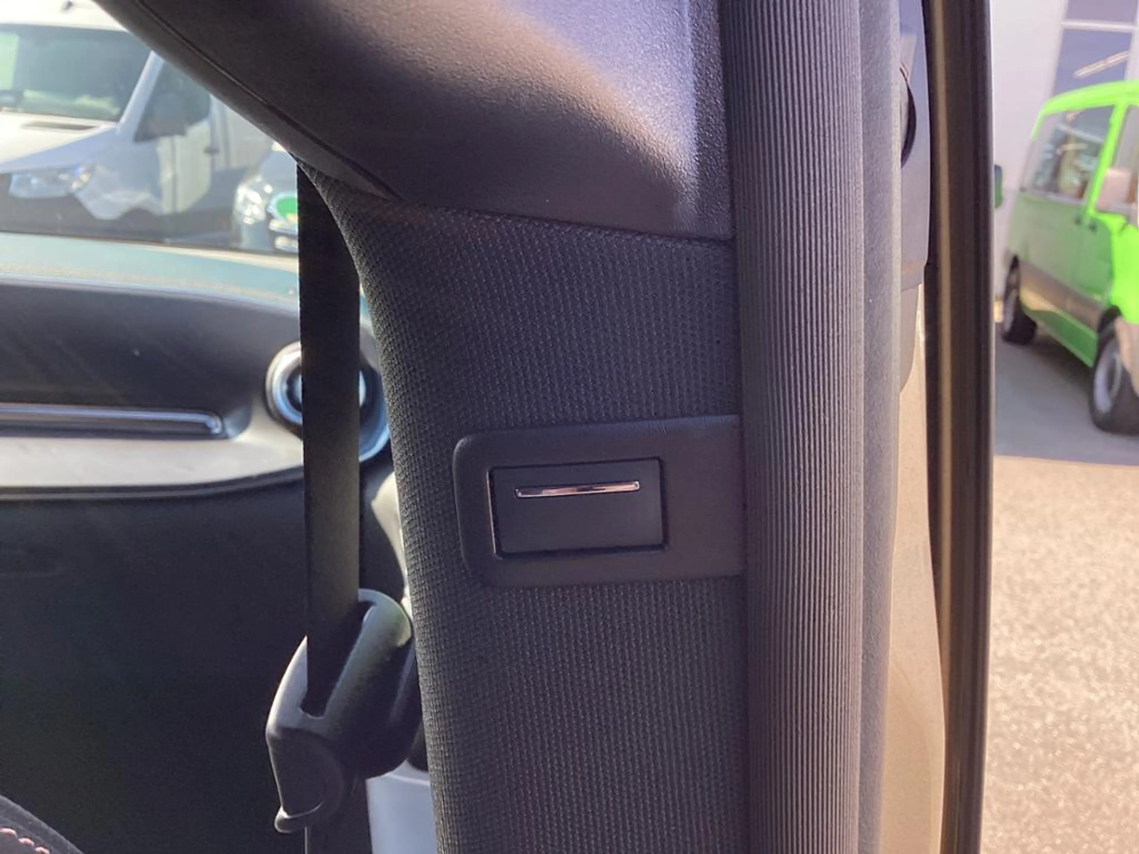 Mercedes-Benz EQV 300 AVANTGARDE lang AIRMATIC Memory Sitzklima — photo 14