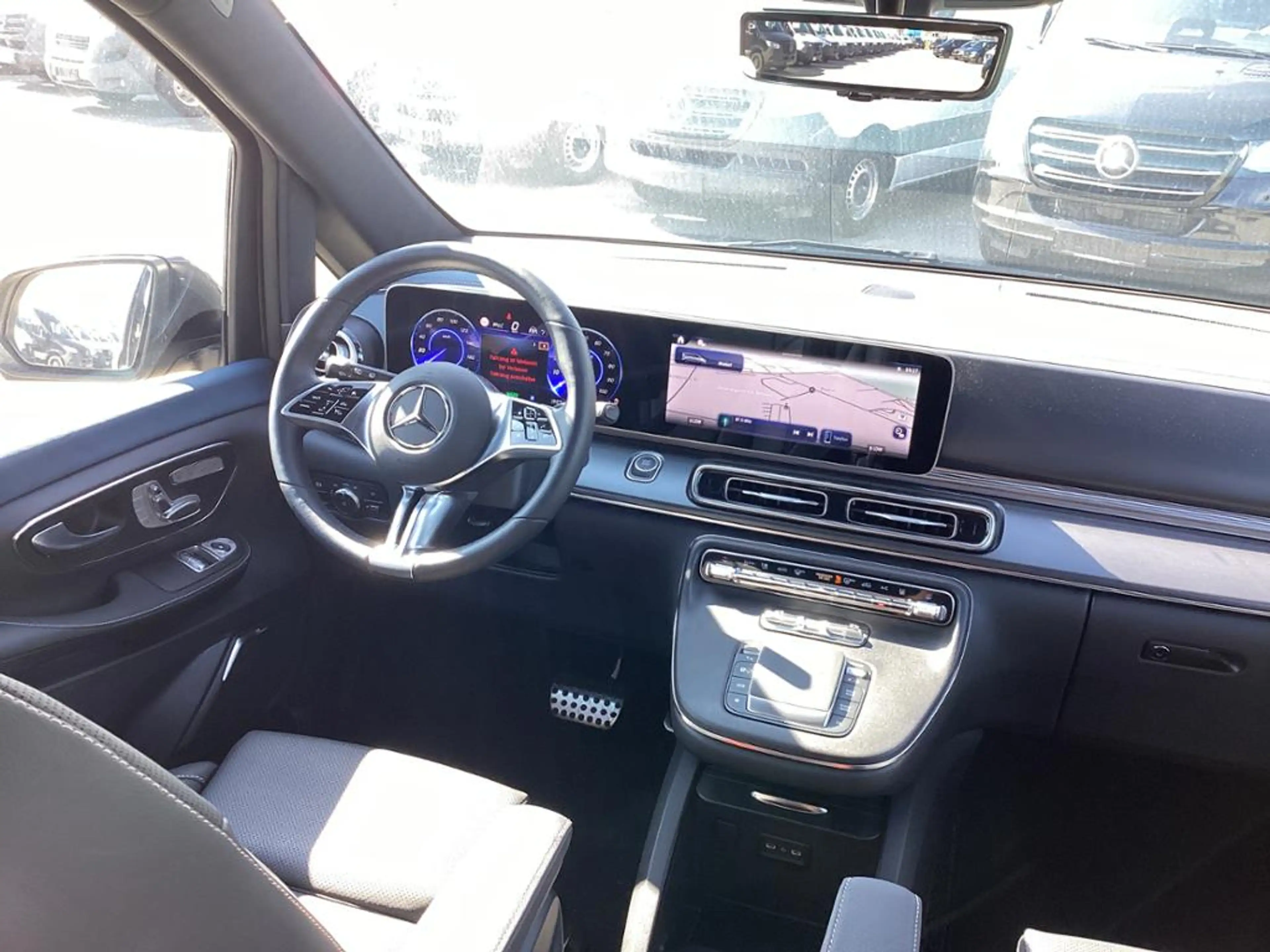Mercedes-Benz EQV 300 AVANTGARDE lang AIRMATIC Memory Sitzklima — photo 10