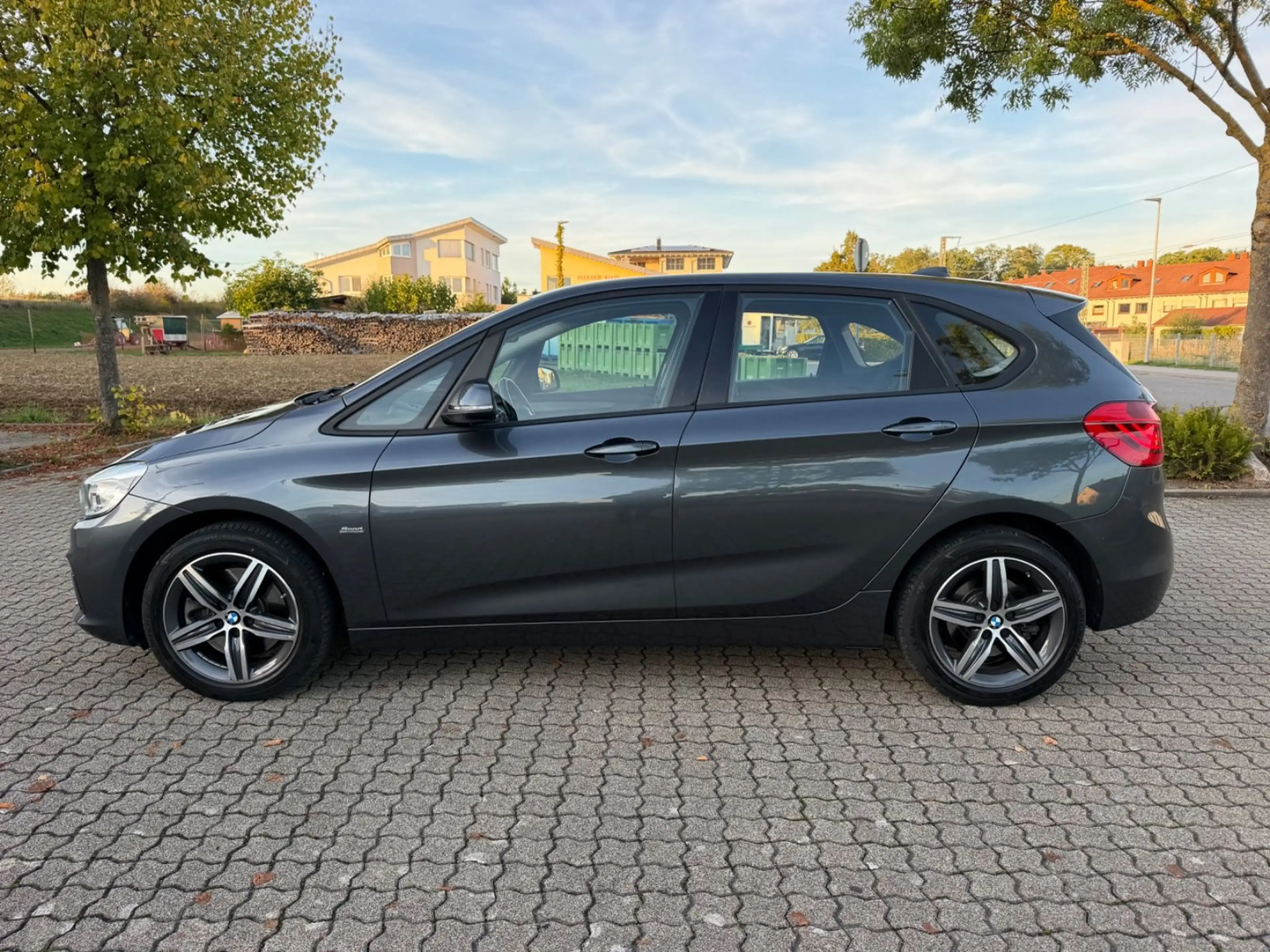 BMW 225 i xDrive Active Tourer Sport Line*AUTOM*NAVI* — photo 8