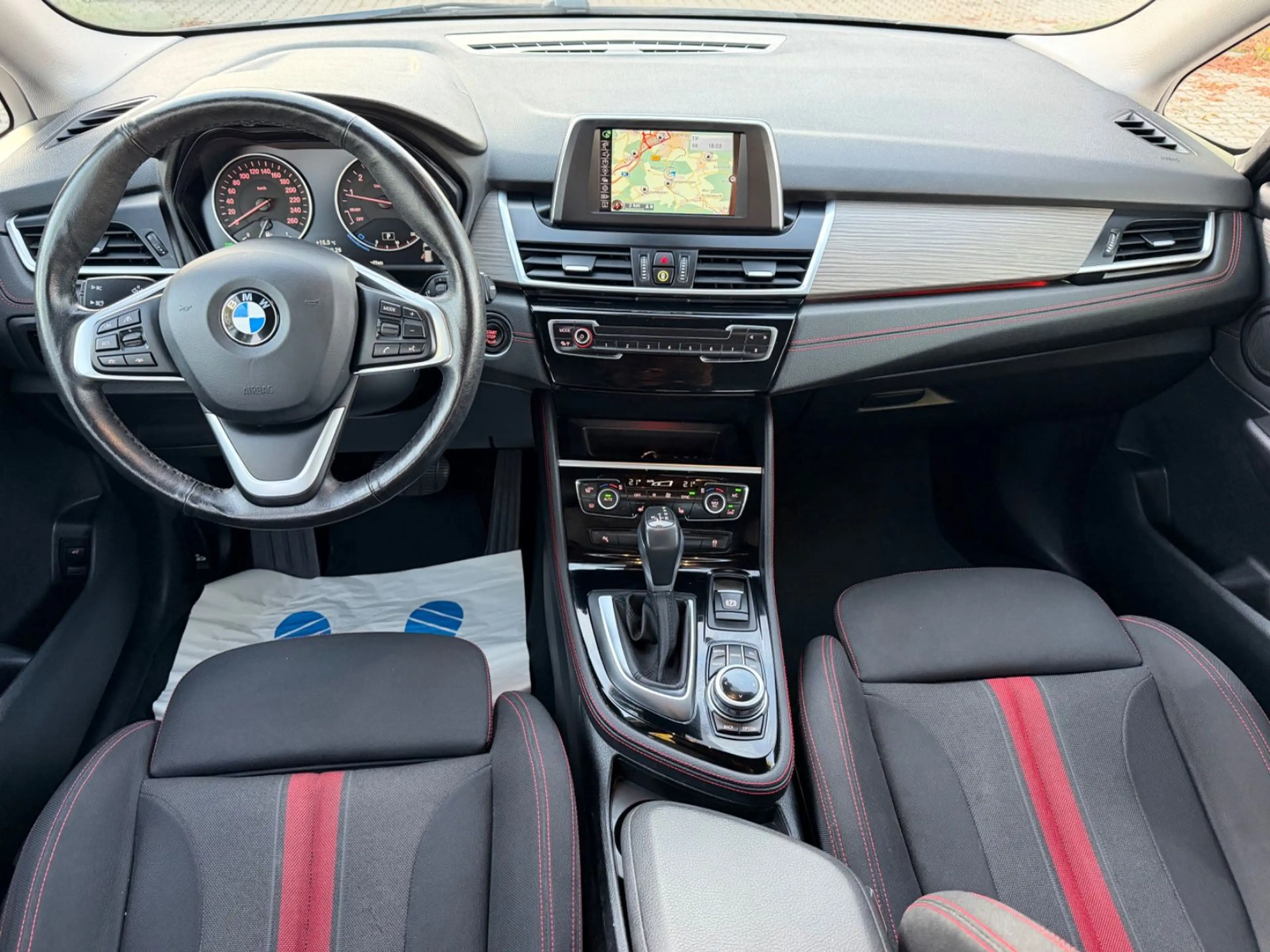 BMW 225 i xDrive Active Tourer Sport Line*AUTOM*NAVI* — photo 13