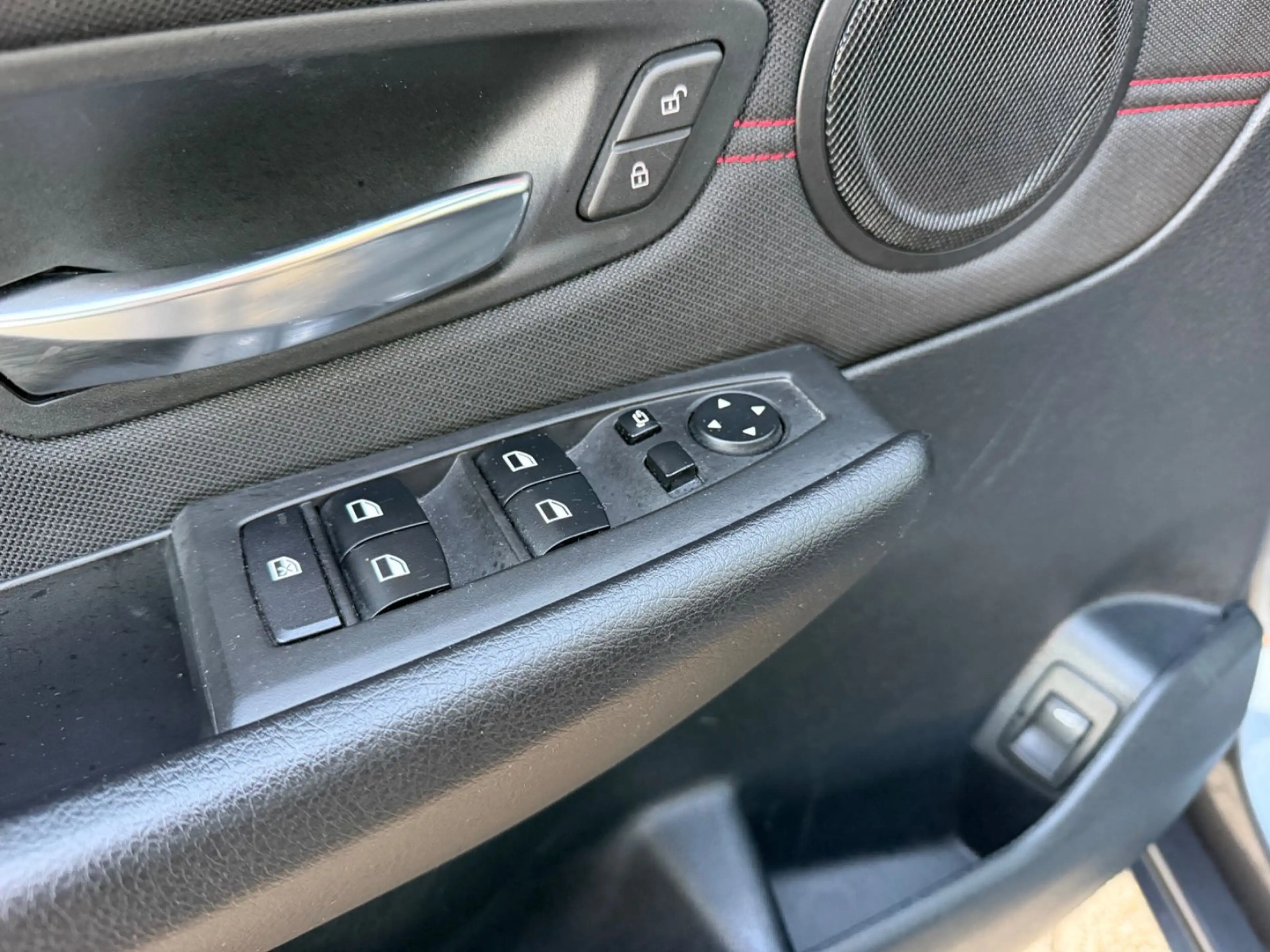 BMW 225 i xDrive Active Tourer Sport Line*AUTOM*NAVI* — photo 11
