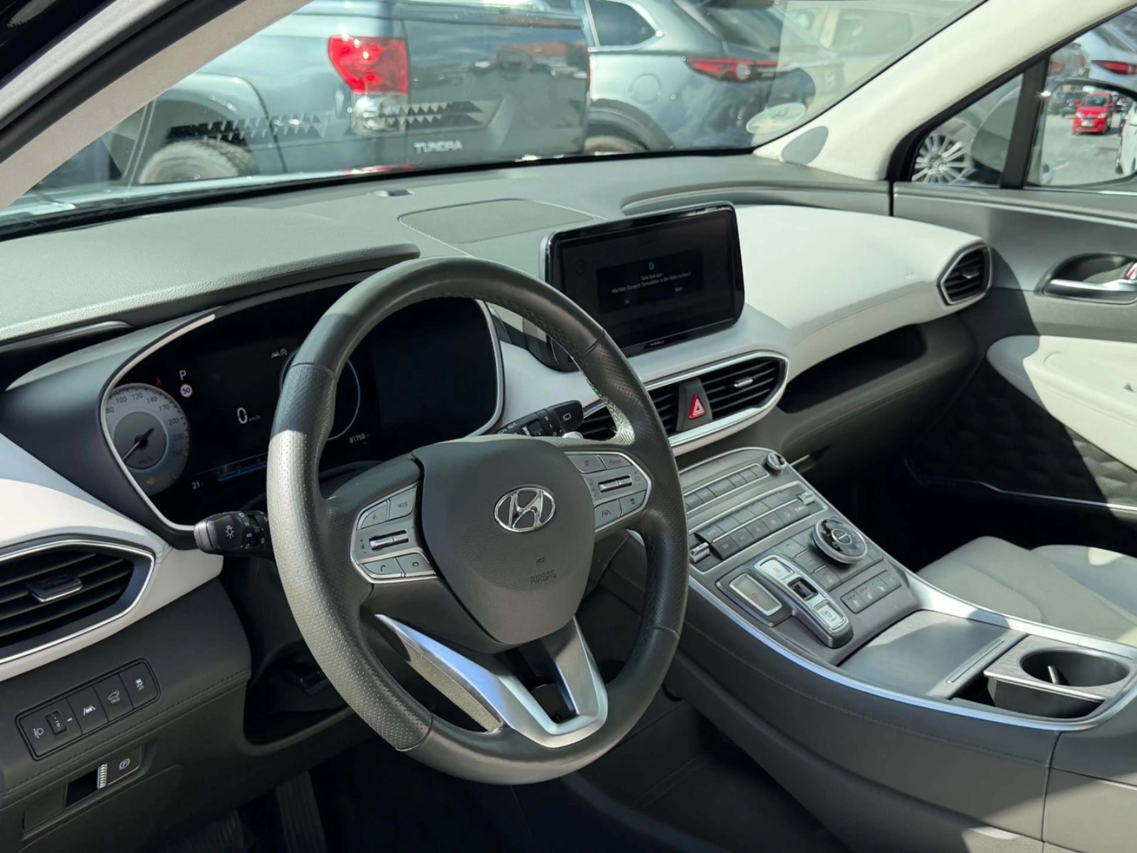 Hyundai SANTA FE Signature 4WD — photo 9