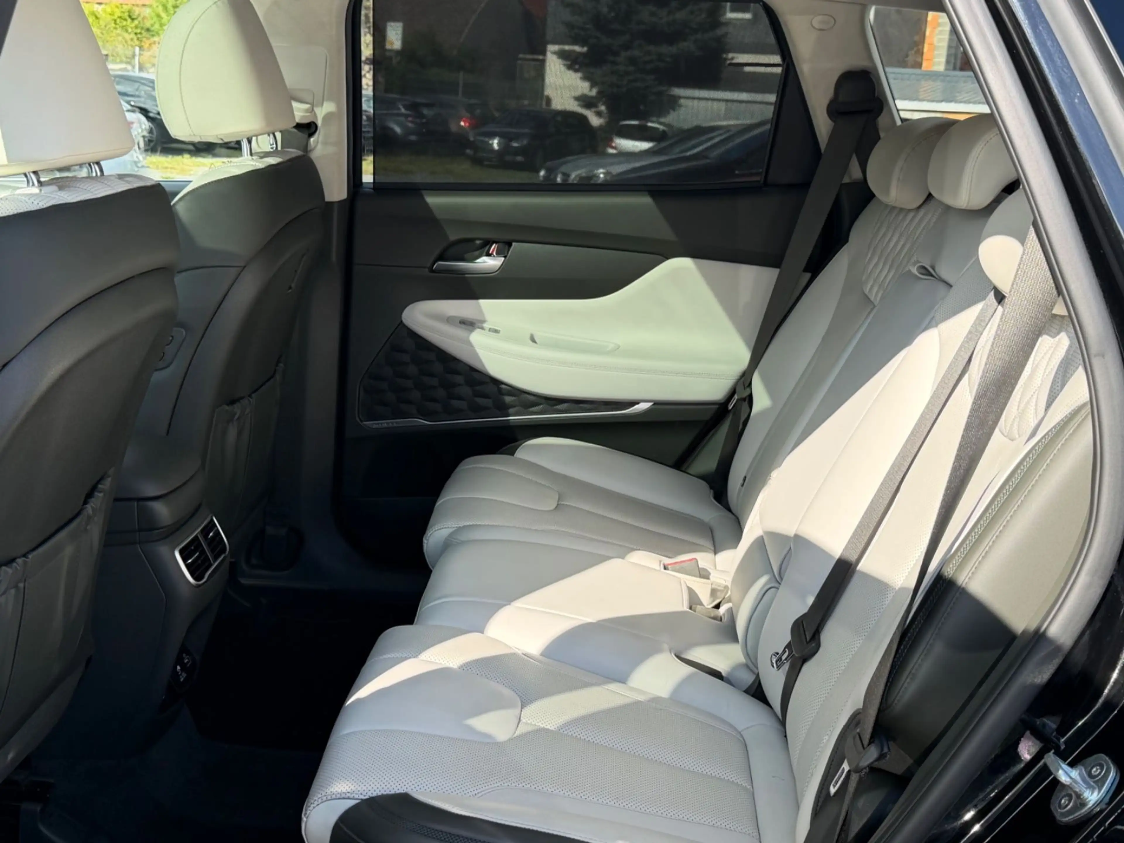 Hyundai SANTA FE Signature 4WD — photo 13