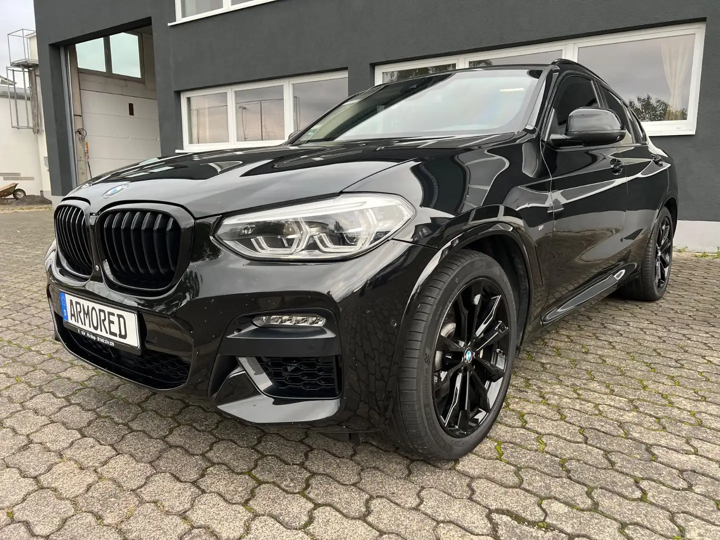 BMW X4 xDrive 30 d*B4+*SECURITY*GEPANZERT*ARMORED* Schwarz - 1