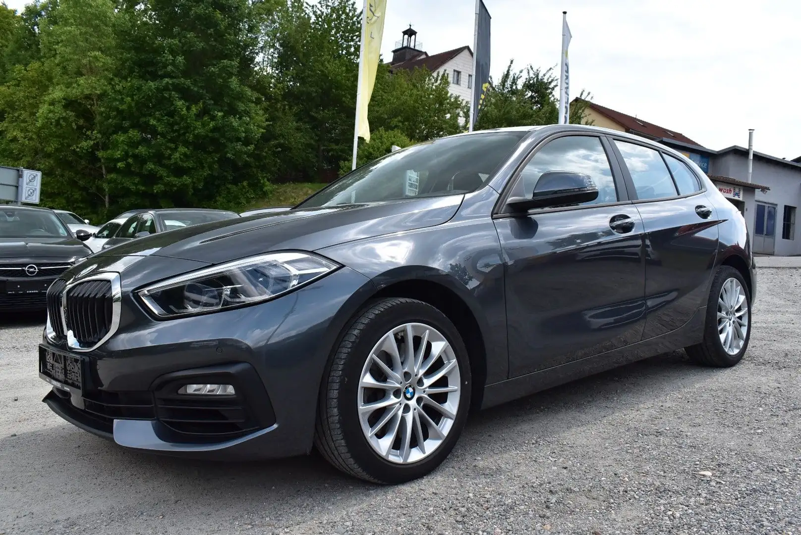 BMW 120 i Lim. Advantage "Navi/SHZ/PDC/LED" - 1