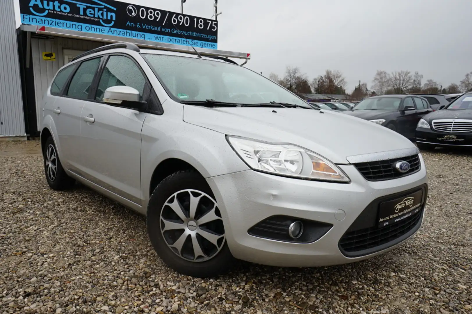Ford Focus Turnier 1.6 TDCi DPF |Bluetooth| |Klima| Silber - 1
