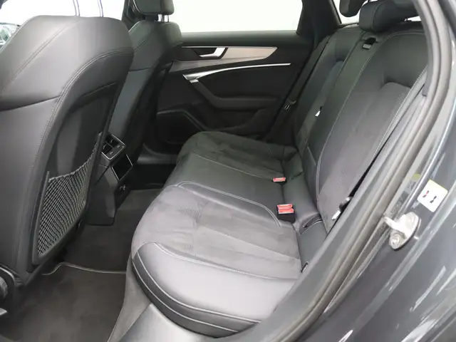 Audi A6 view 9