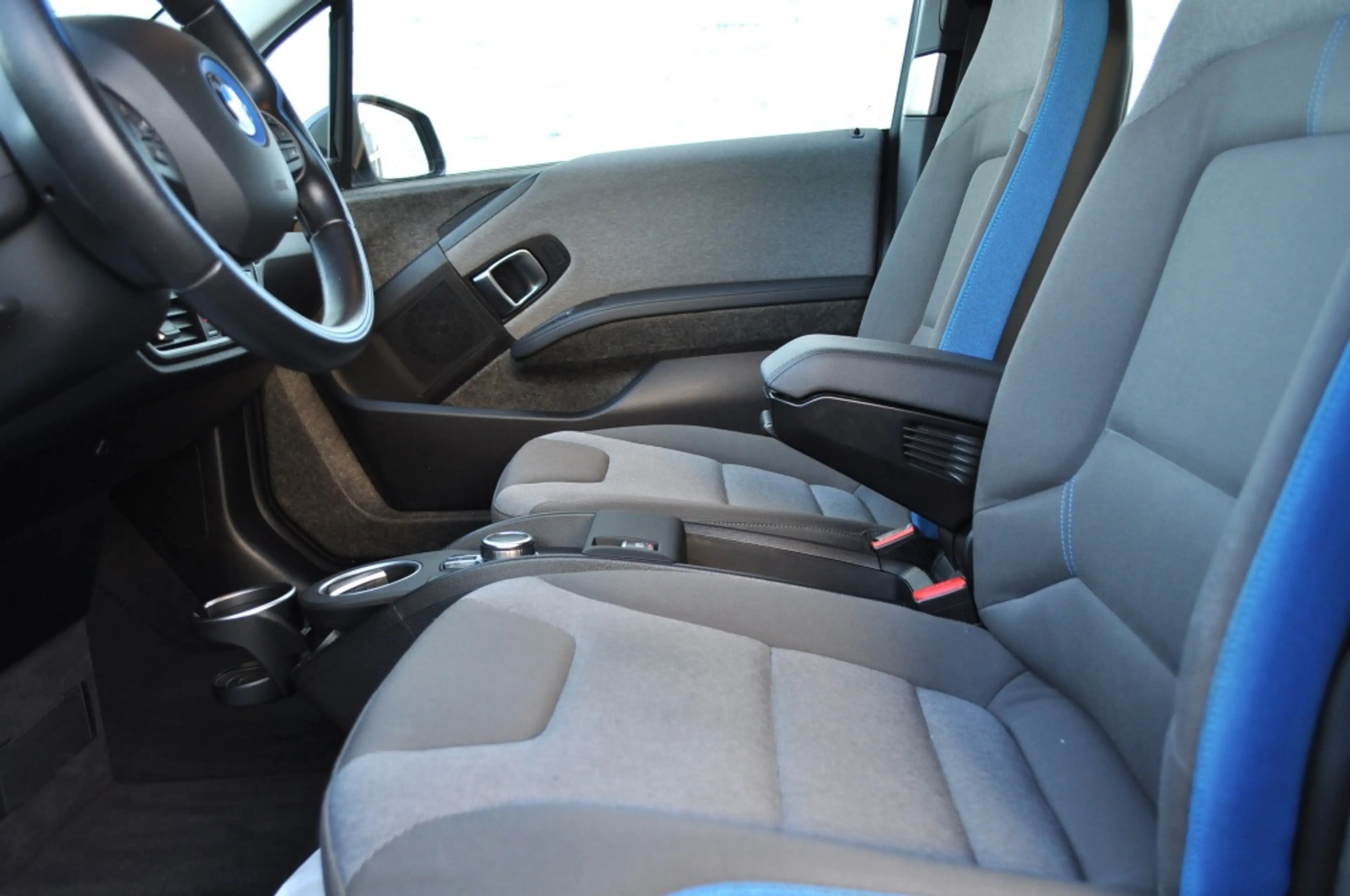 BMW i3 i Bns Ed. 120Ah 42kWh pdc+cam stoelv — photo 8