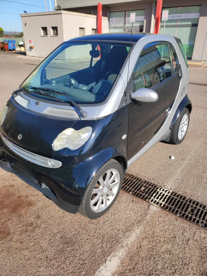 smart forTwo Fortwo 0.8 cdi Smart Чорний - 1