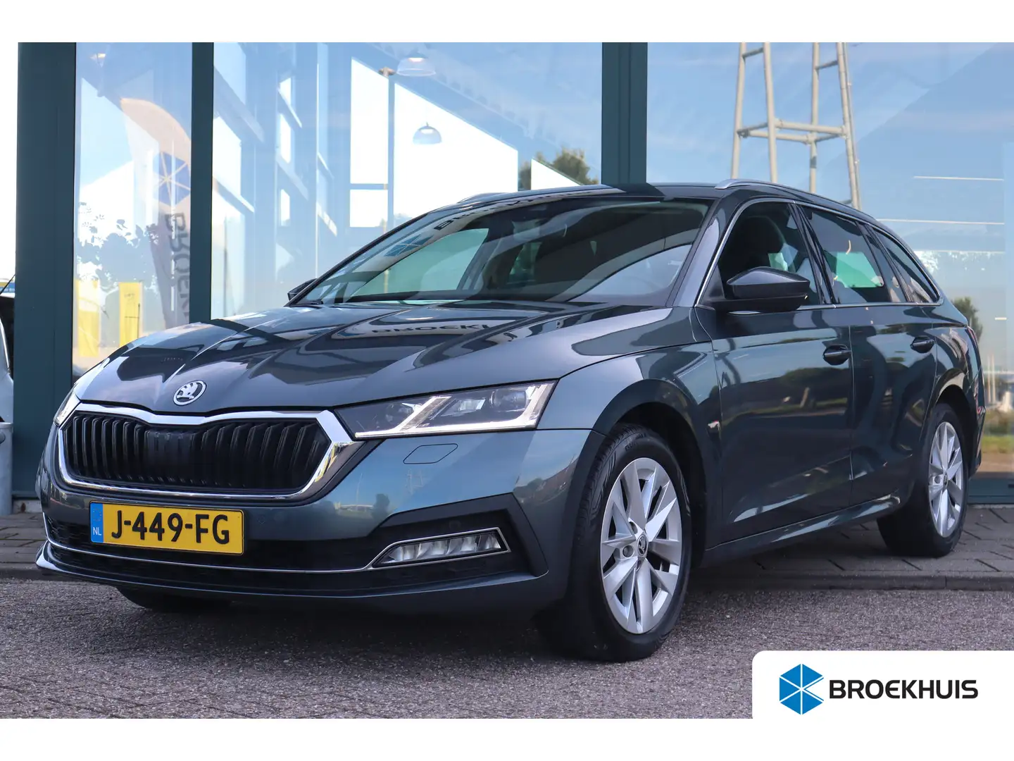 Skoda Octavia Combi 150PK 1.5 TSI First Edition | Airco (automat Grijs - 1