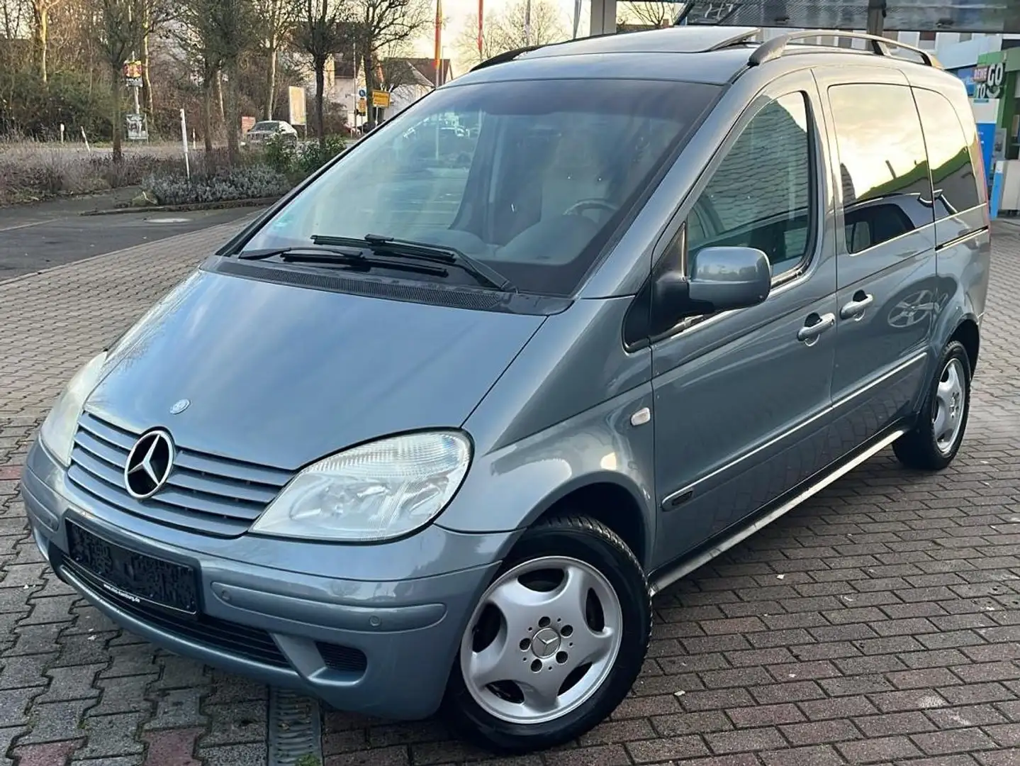 Mercedes-Benz Vaneo 1.7 CDI/Leder/Shz/Pdc/Schiebedach/Klima/ Grau - 1