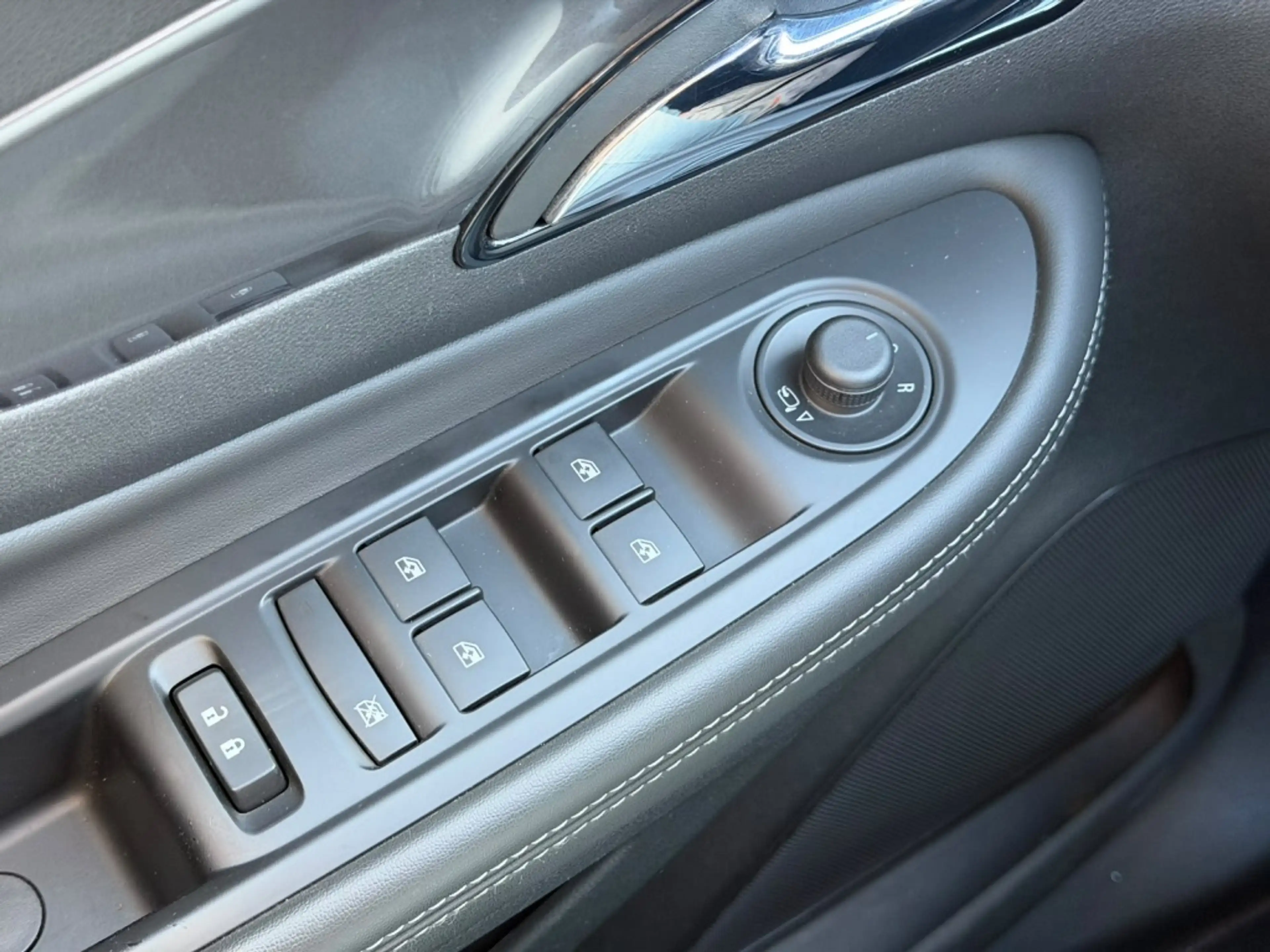 Opel Mokka X 1.4 Turbo Innovation | Trekhaak | All-season — photo 33