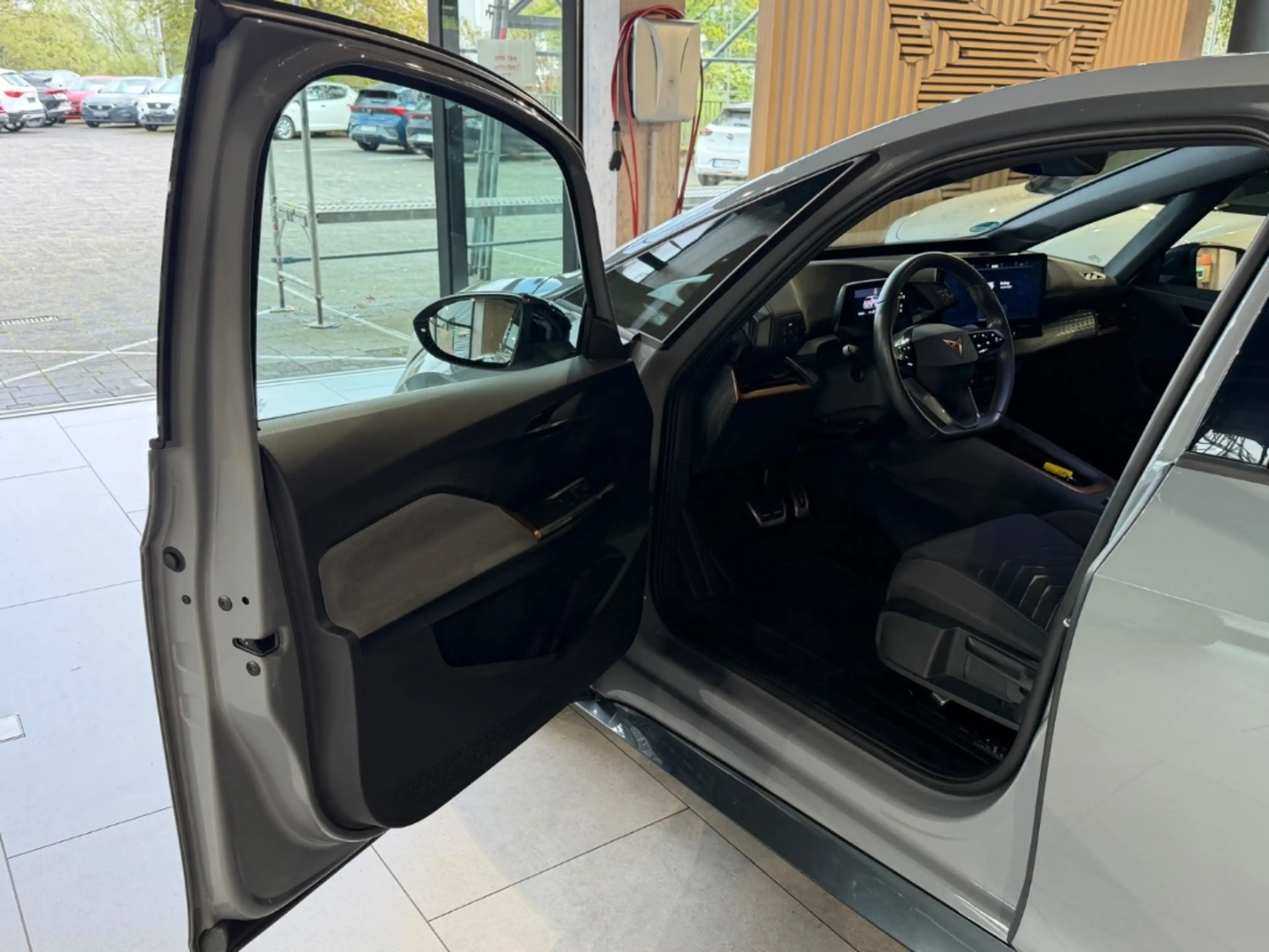 CUPRA Born Panorama Navi Digitales Cockpit LED ACC Mehrzonenk — photo 7