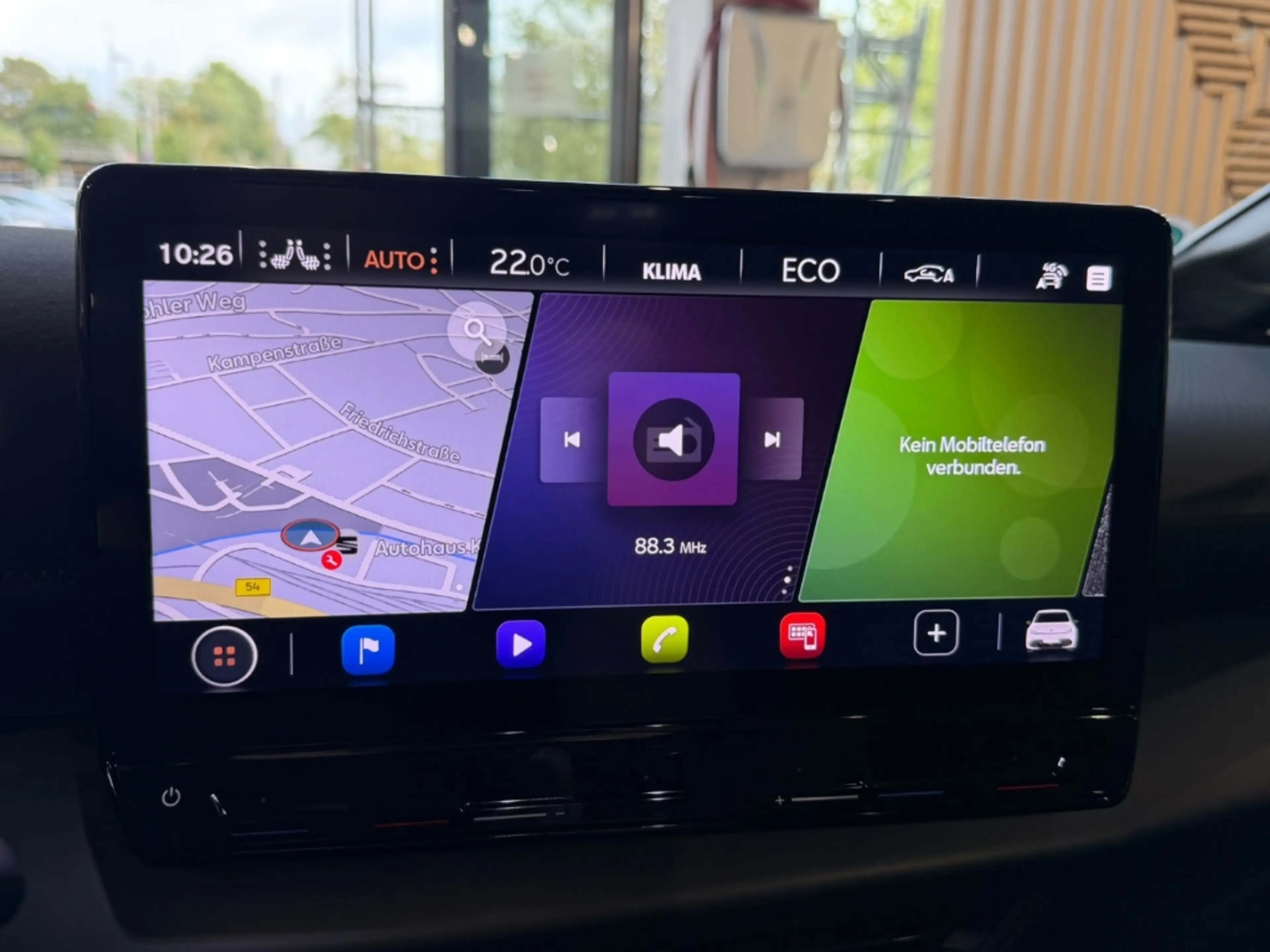 CUPRA Born Panorama Navi Digitales Cockpit LED ACC Mehrzonenk — photo 10