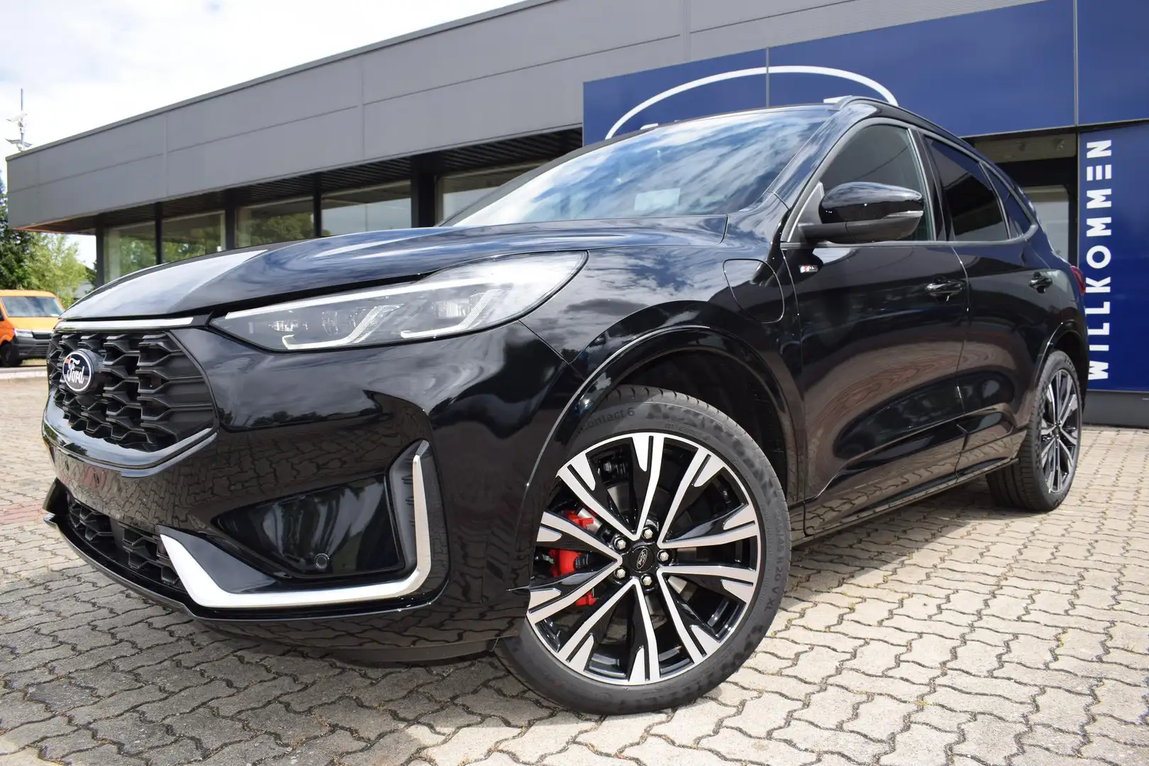 Ford Kuga PHEV ST-Line X Vollausstattung Schwarz - 1