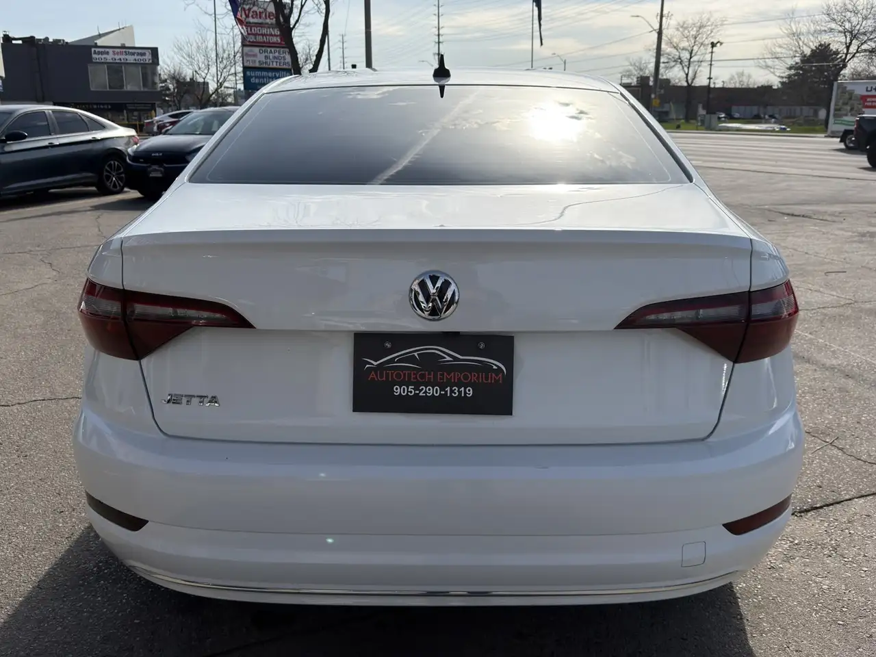 Volkswagen Jetta снимка Volkswagen Jetta