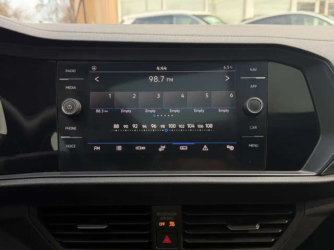 Volkswagen Jetta снимка Volkswagen Jetta