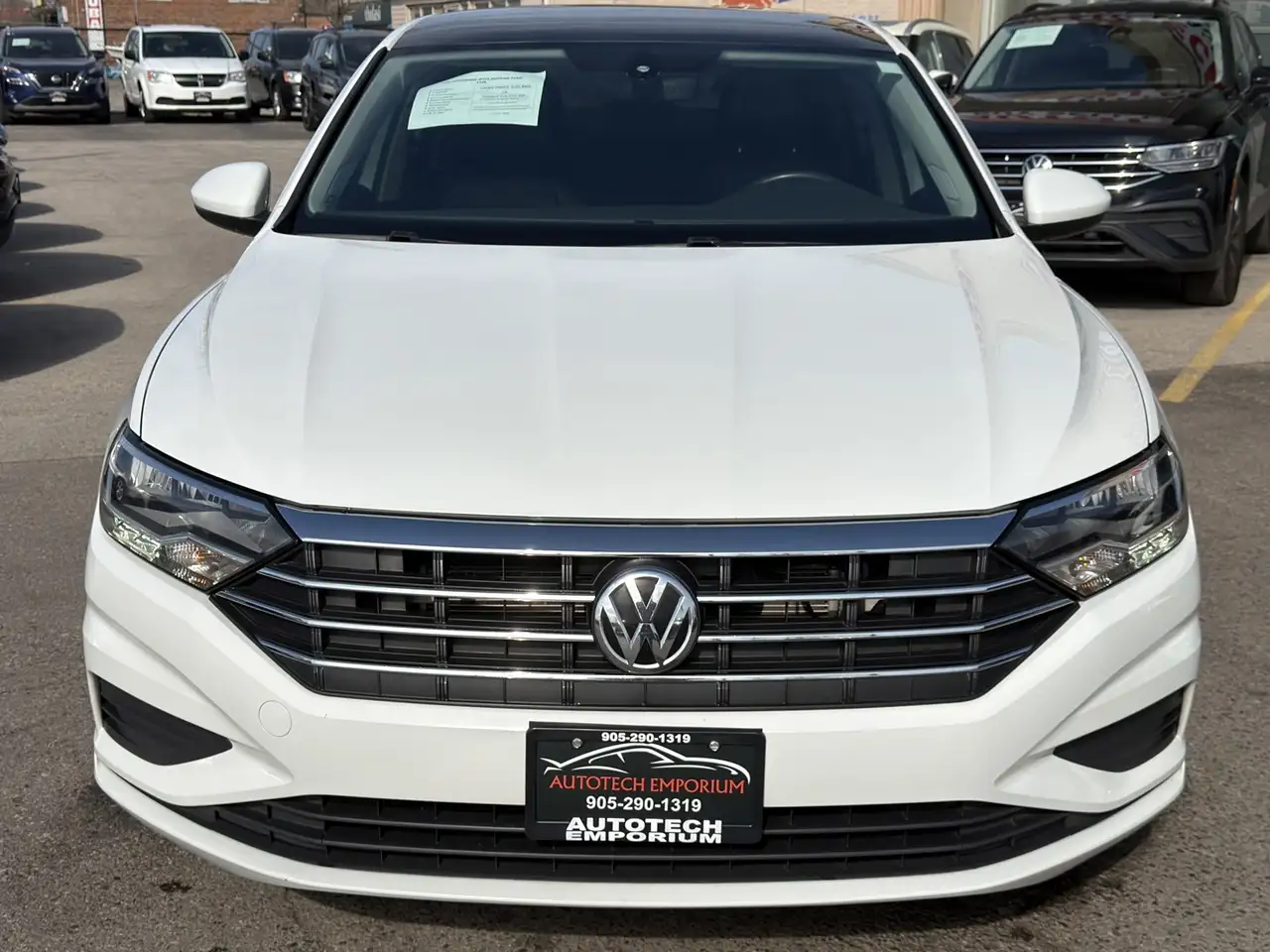 Volkswagen Jetta снимка Volkswagen Jetta