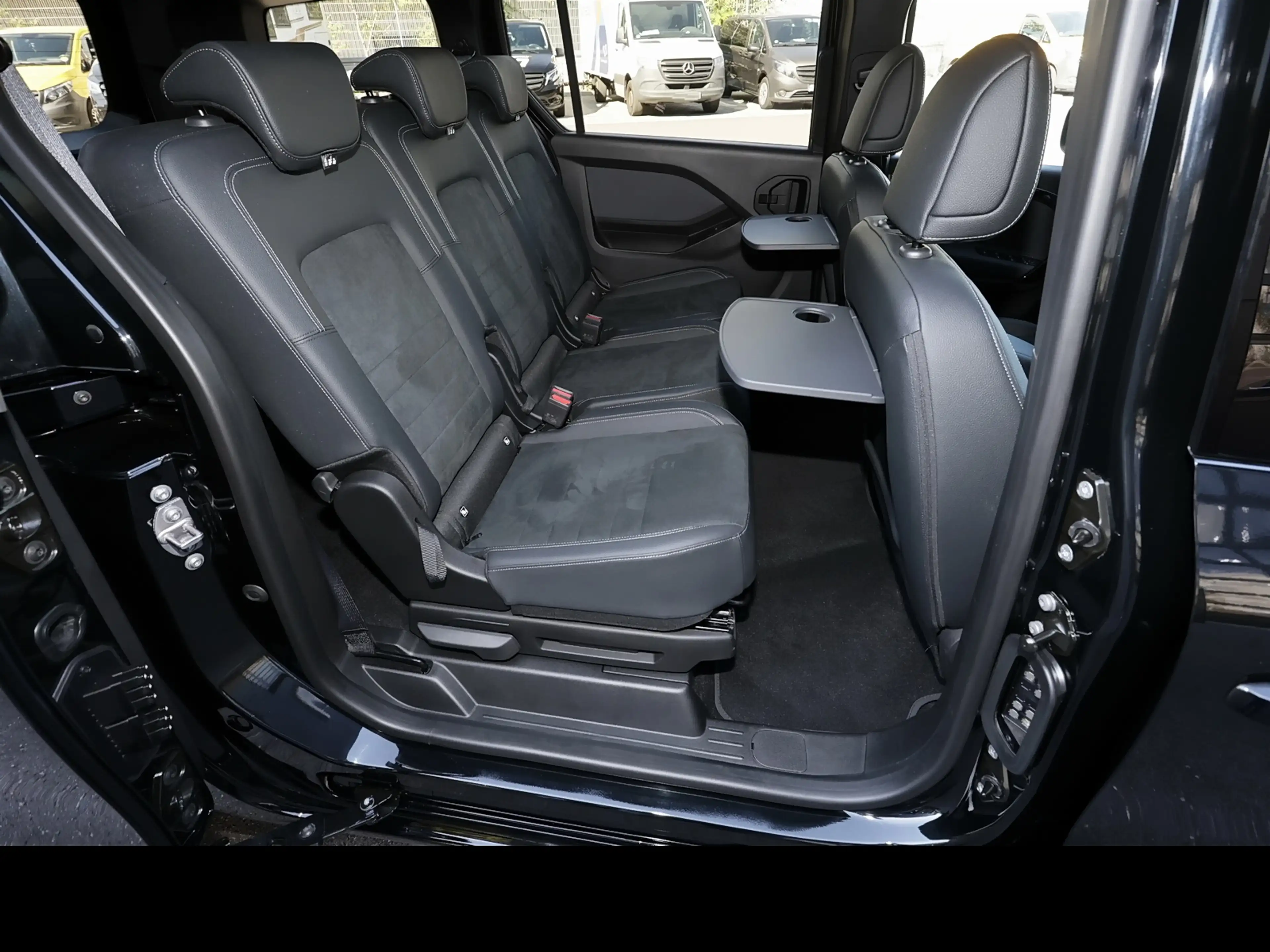 Mercedes-Benz T-Class Progressive lang — photo 6