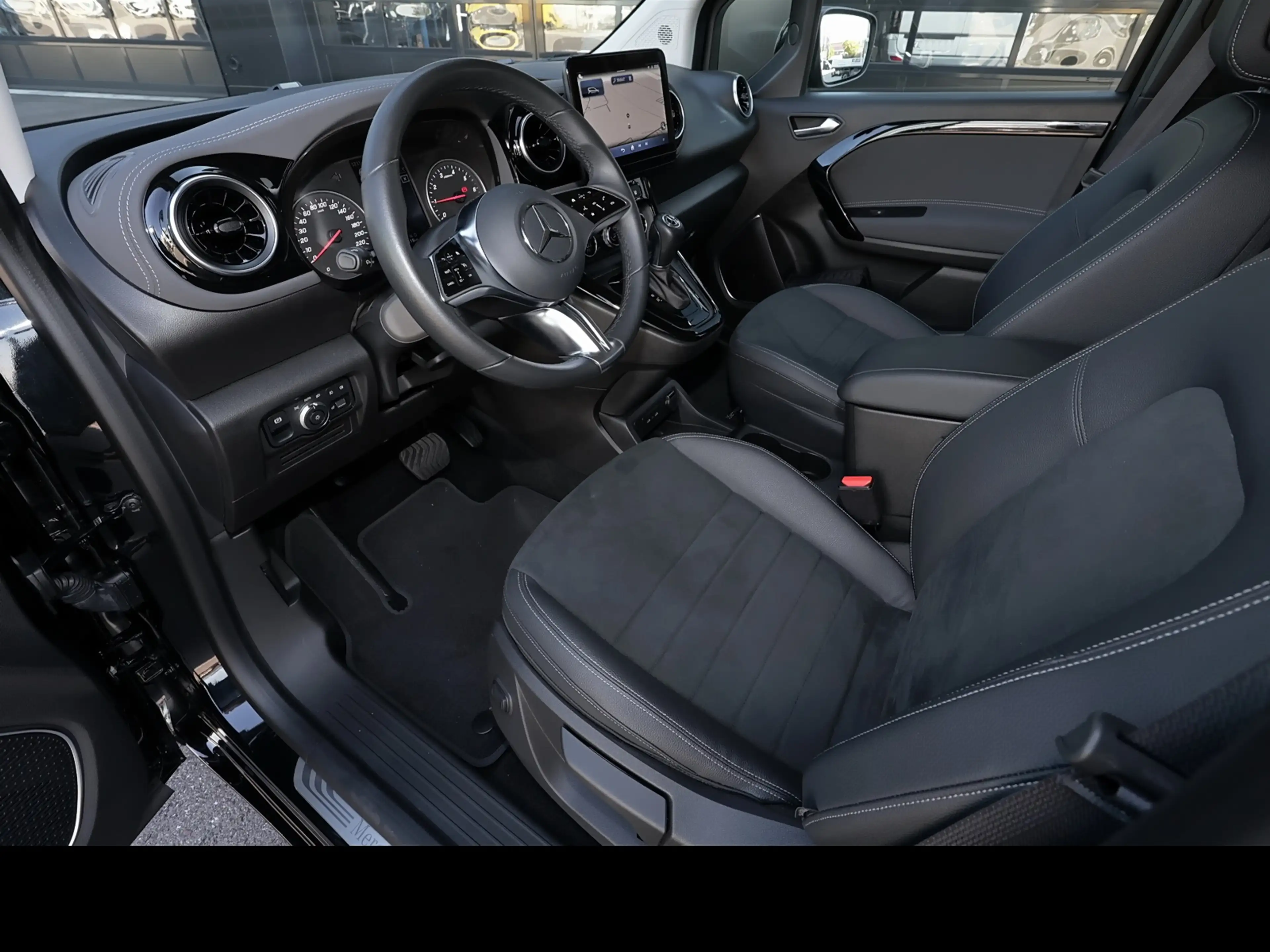 Mercedes-Benz T-Class Progressive lang — photo 8