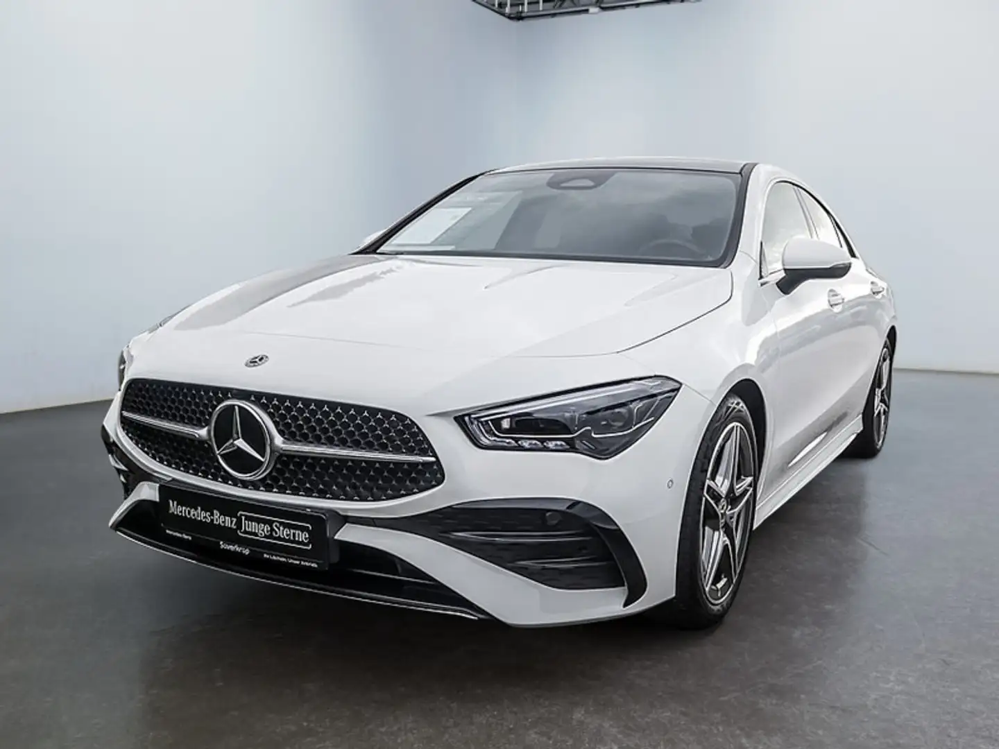 Mercedes-Benz CLA 200 Coupé , AMG MULTI AHK KAMERA PANO SPUR Weiß - 2