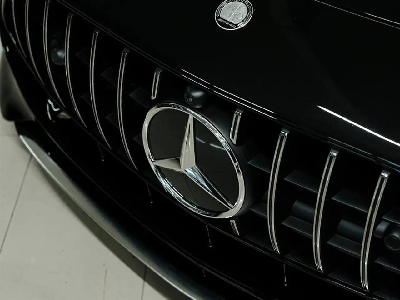 Mercedes-Benz AMG GT снимка Mercedes-Benz AMG GT