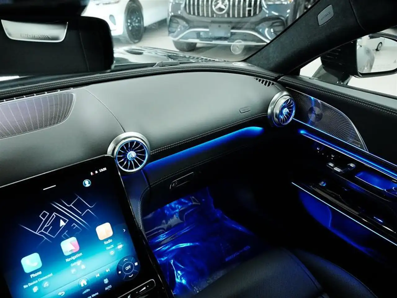Mercedes-Benz AMG GT снимка Mercedes-Benz AMG GT