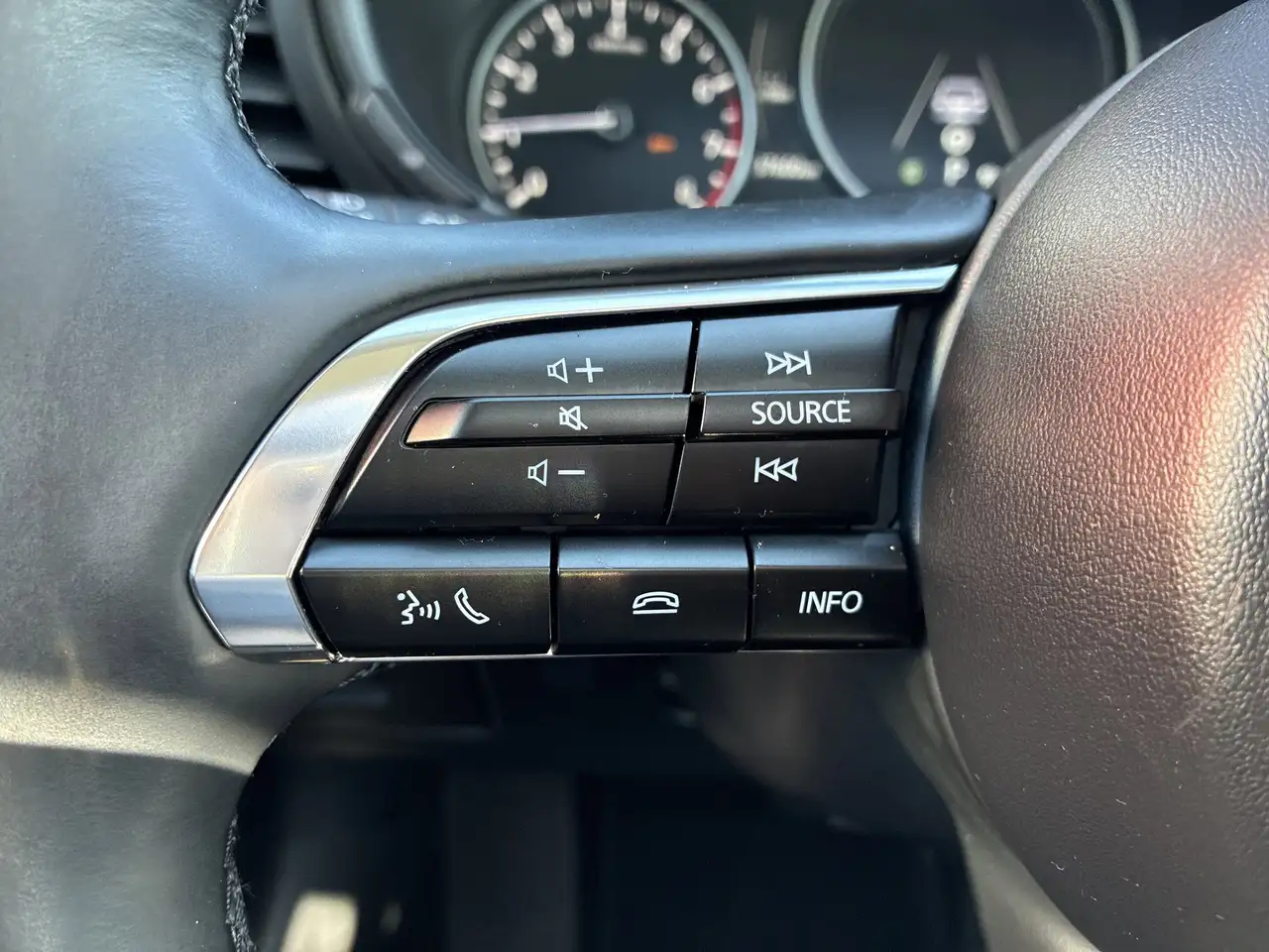 Mazda 3 снимка Mazda 3