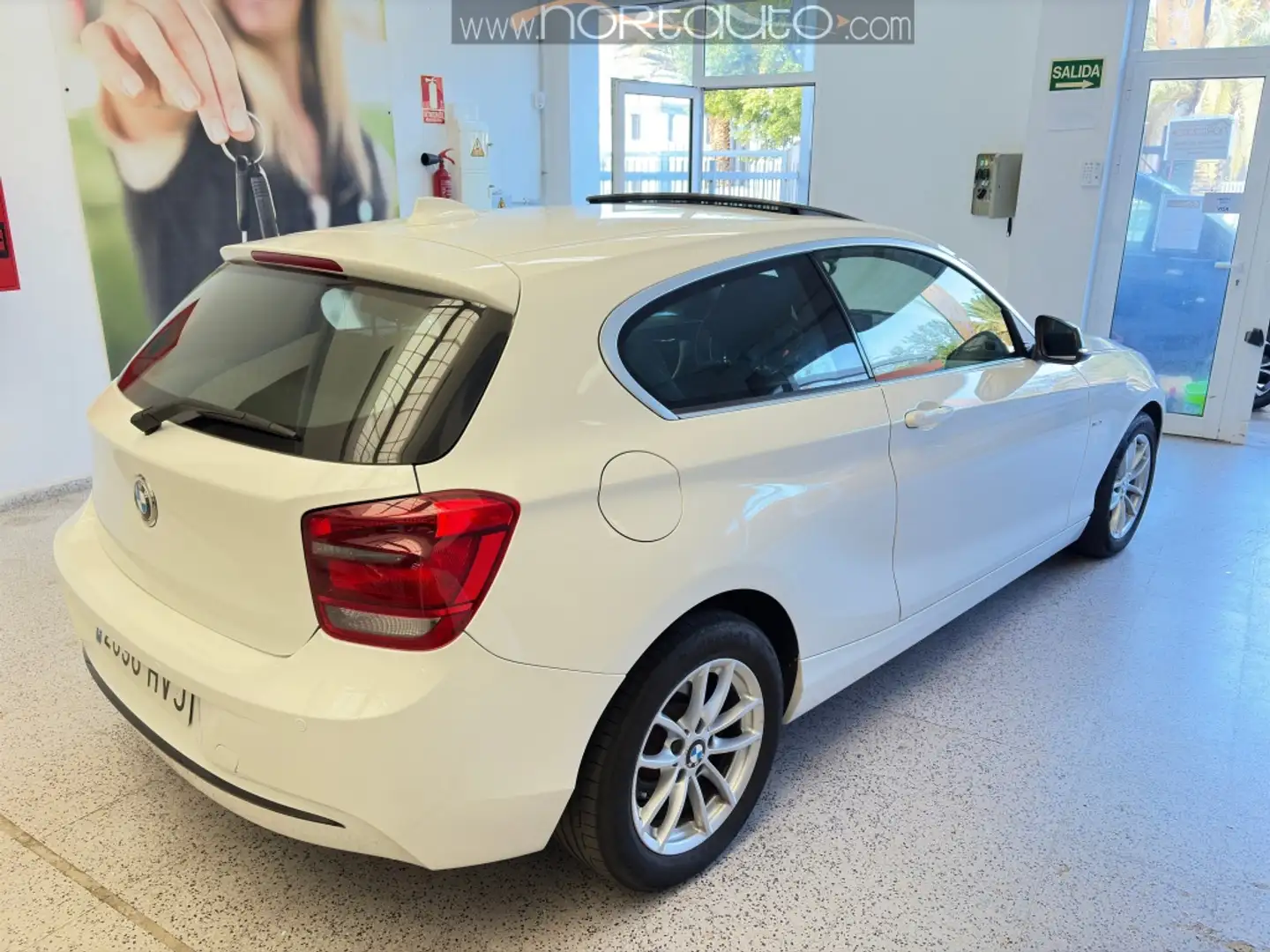BMW 116 116d Sport Weiß - 2