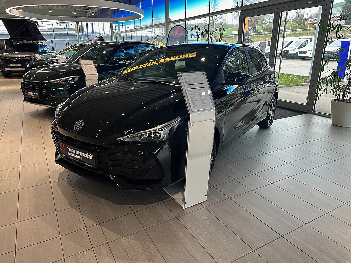 MG MG3 1,5 Hybrid+ Luxury Aut. Schwarz - 2