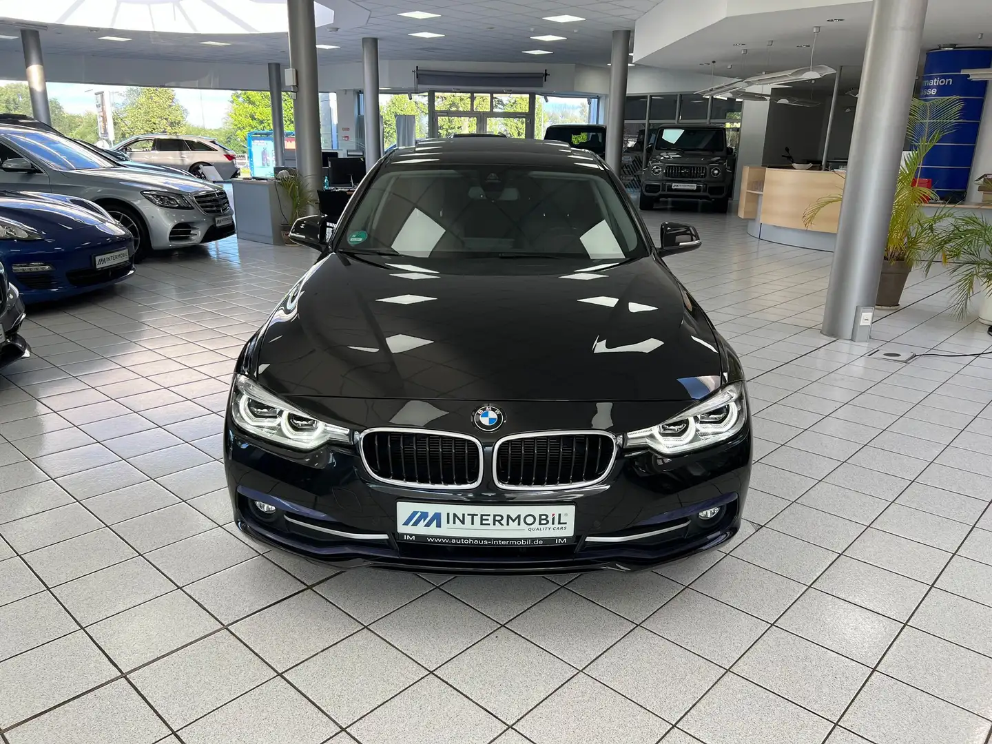 BMW 320 d Sport-Line Schiebedach*HUD*LED*NAVI*PDC* Schwarz - 2